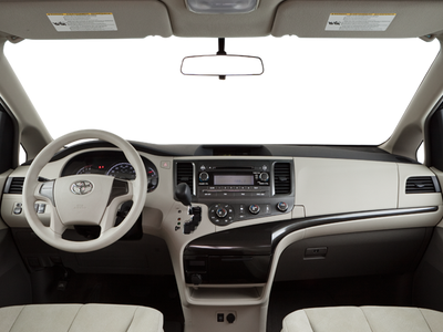 2011 Toyota Sienna 5dr 7-Pass Van V6 FWD (Natl)