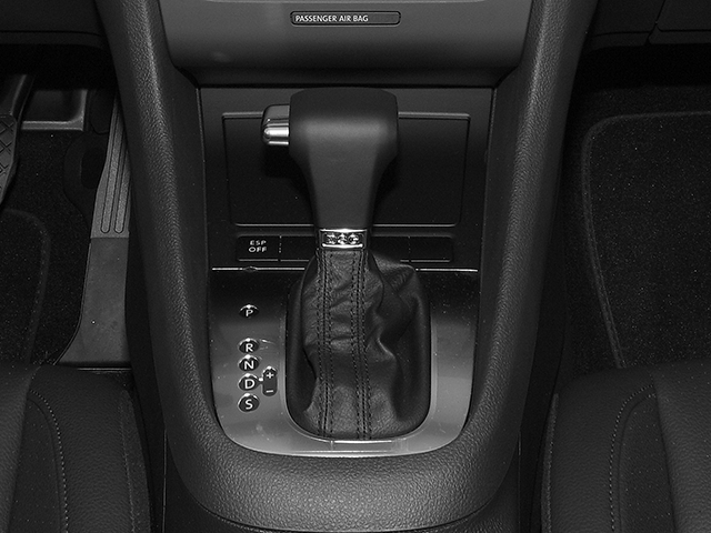 2013 Volkswagen Jetta SportWagen TDI w/Sunroof & Nav