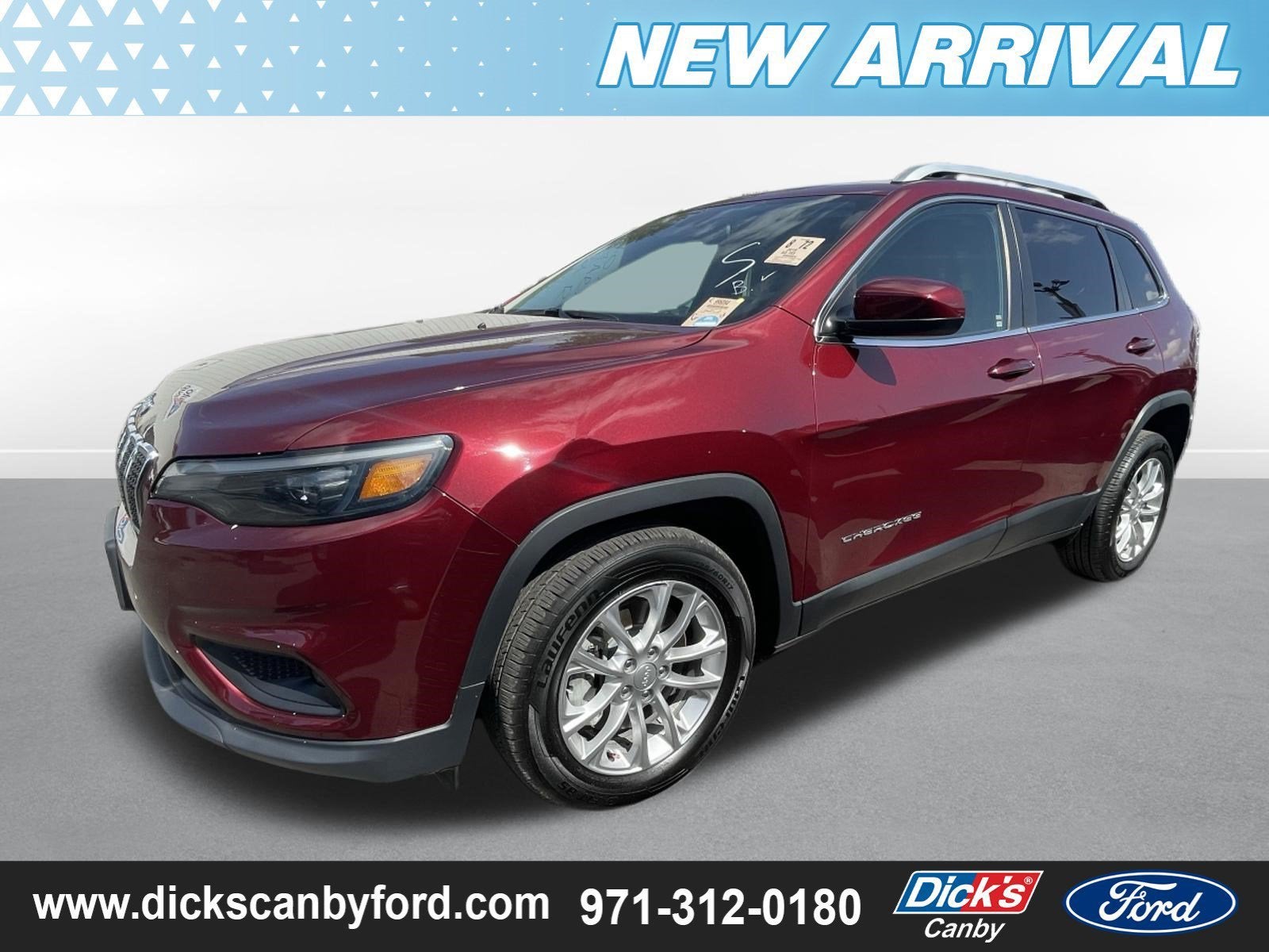 Used 2019 Jeep Cherokee Latitude with VIN 1C4PJLCX1KD221687 for sale in Canby, OR