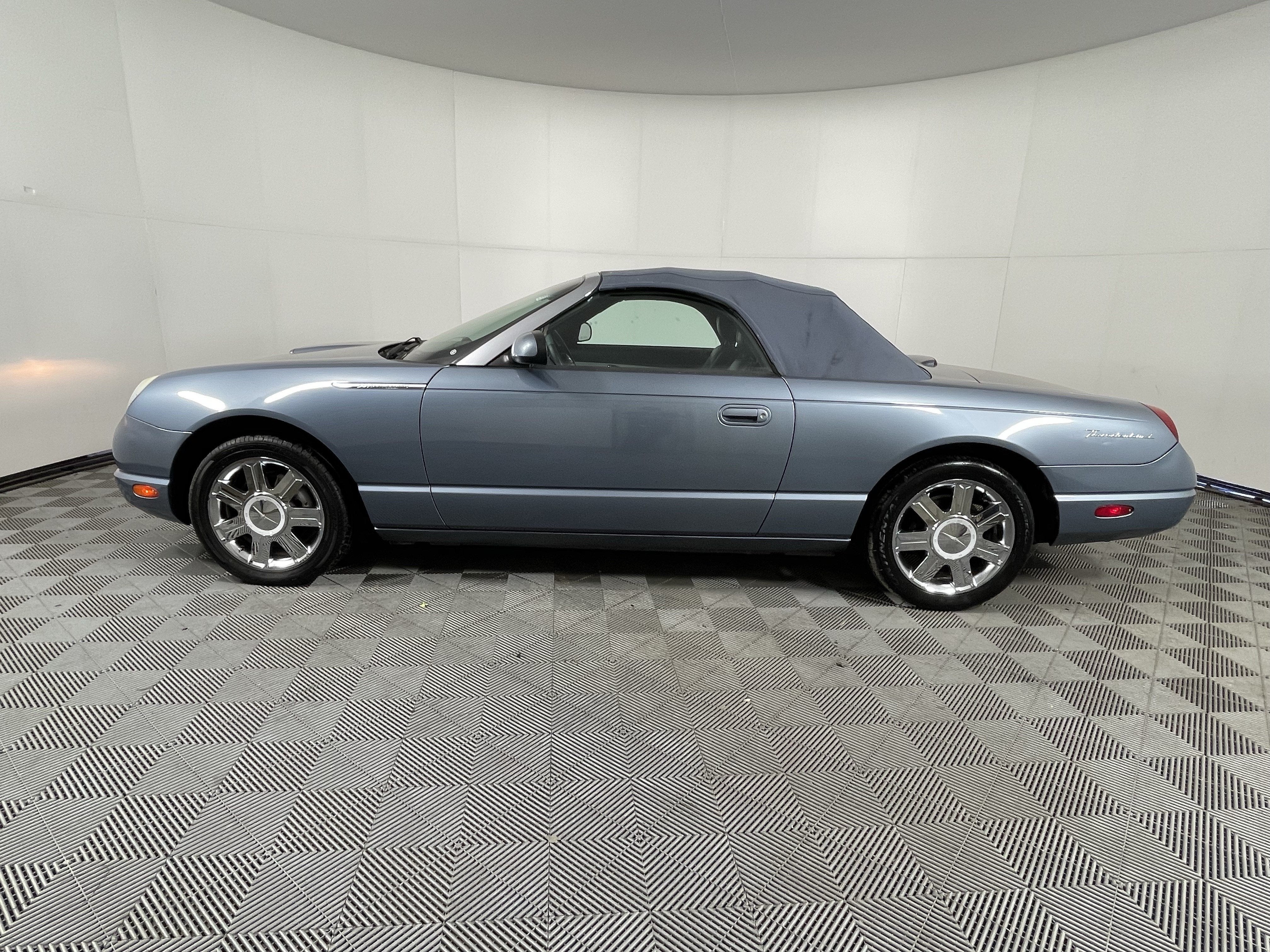 Used 2005 Ford Thunderbird Premium with VIN 1FAHP60A25Y108323 for sale in Canby, OR