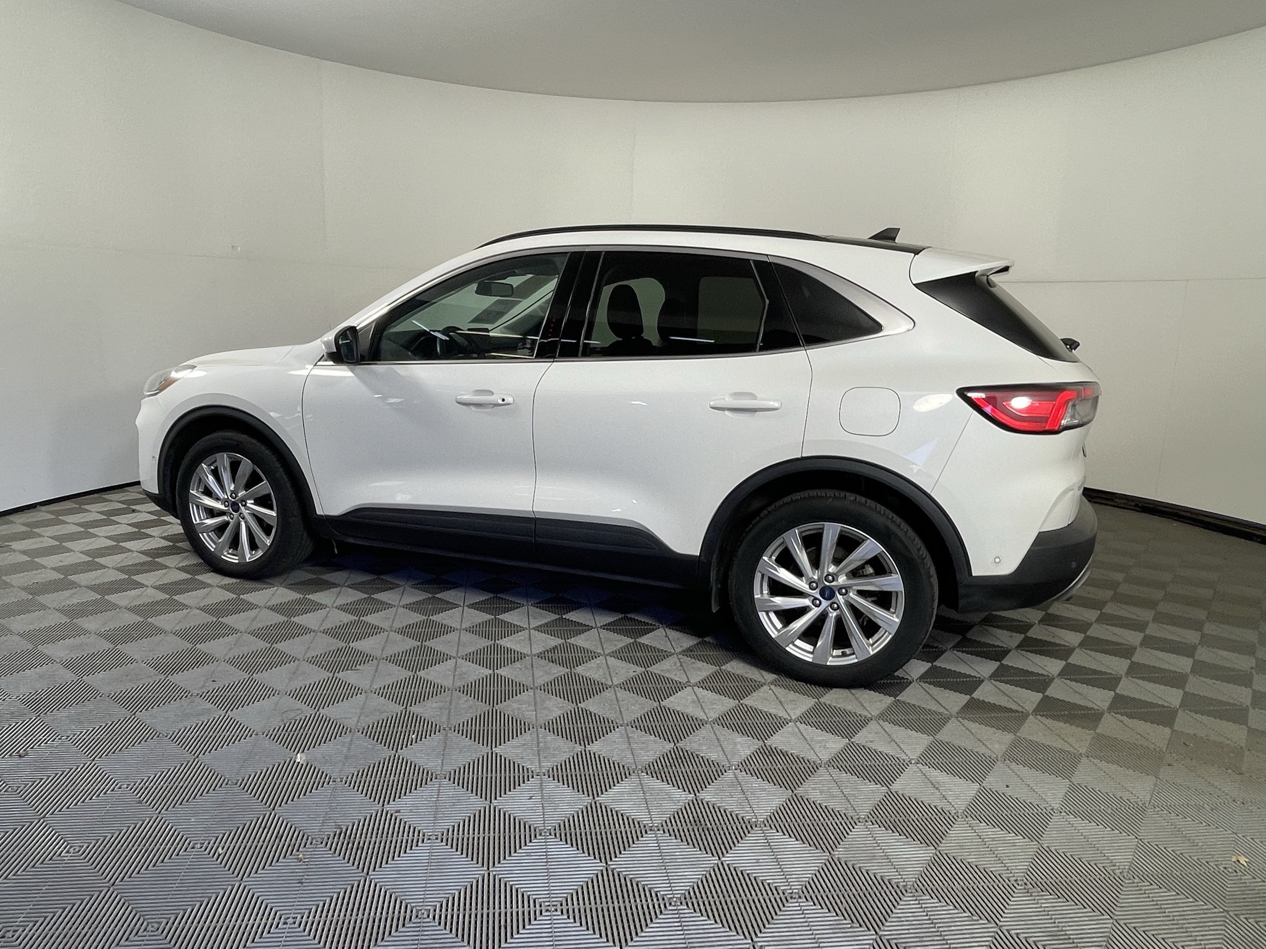 2021 Ford Escape Titanium Hybrid