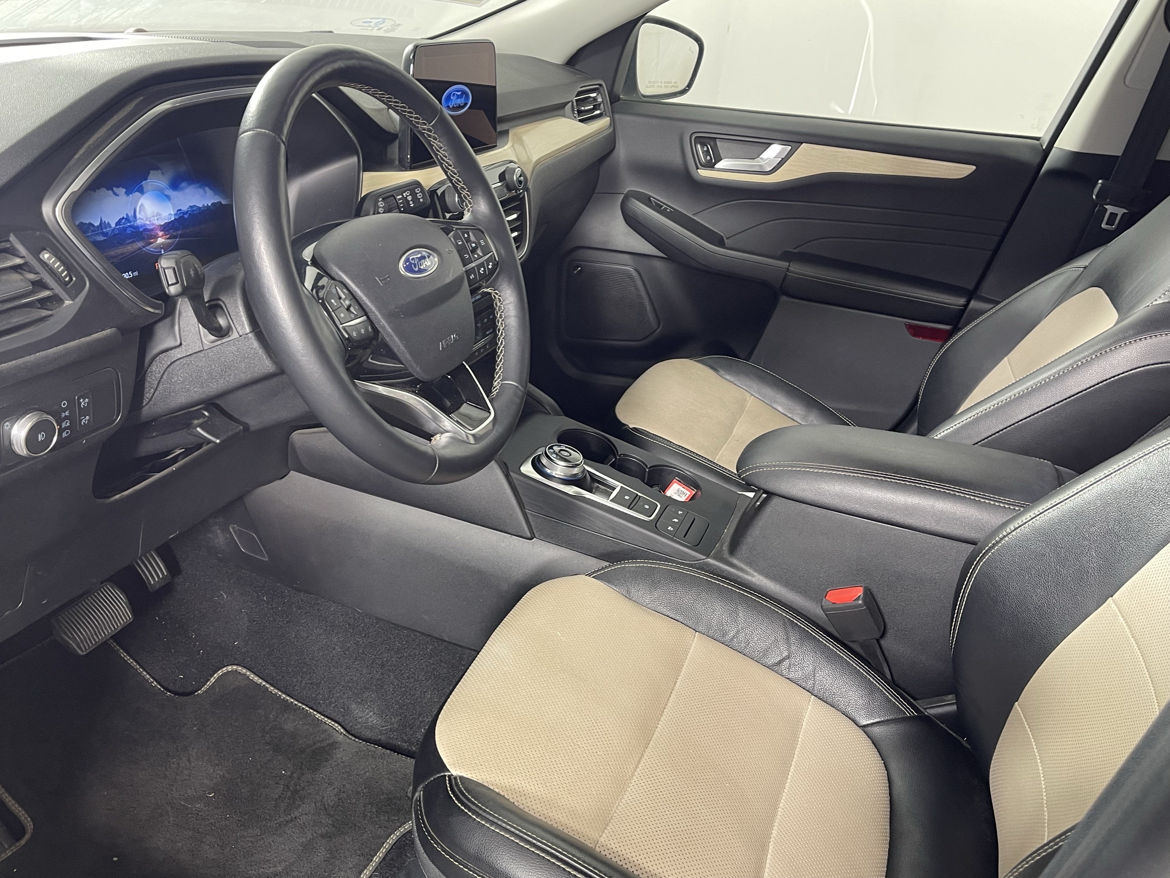 2021 Ford Escape Titanium Hybrid