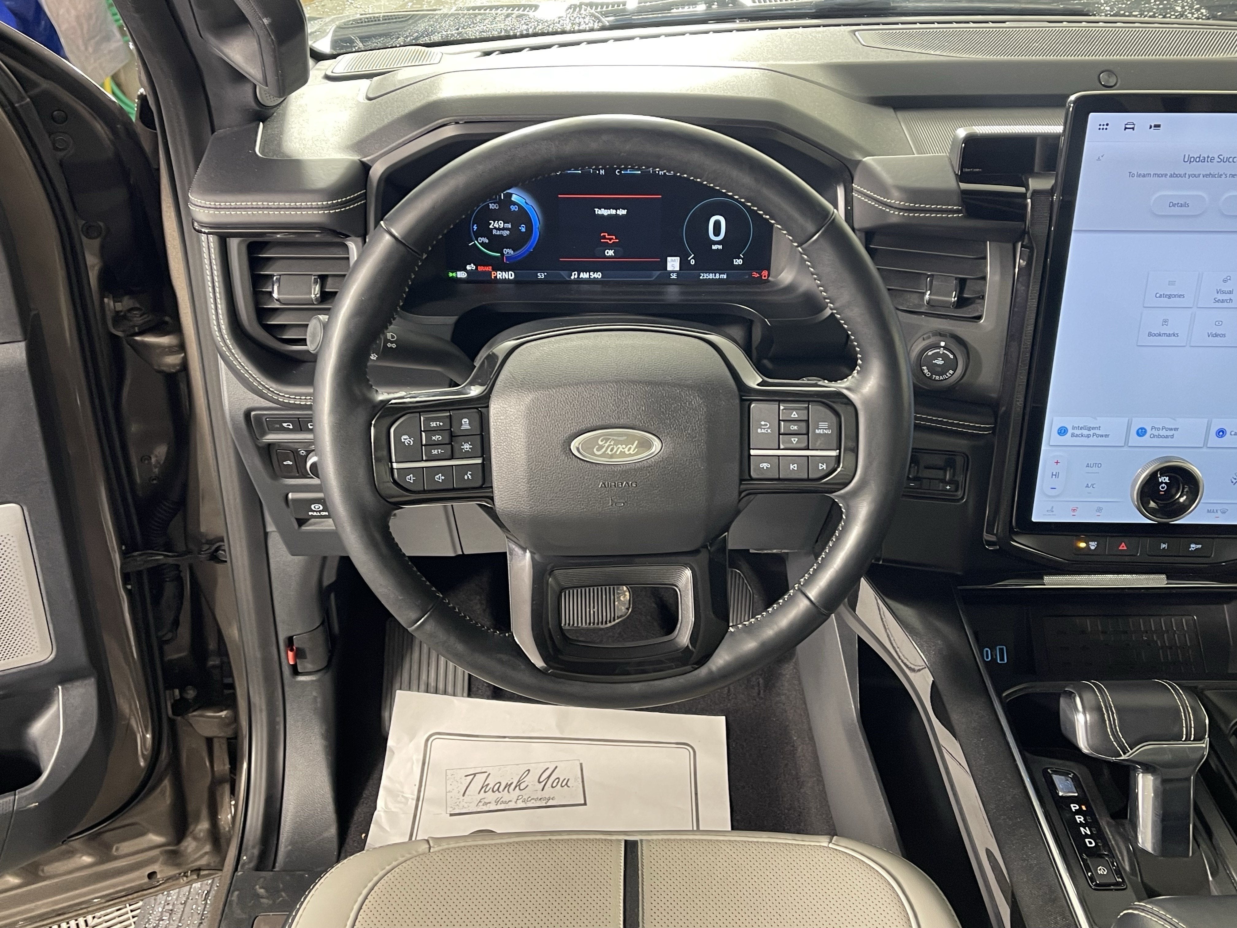 2023 Ford F-150 Lightning LARIAT