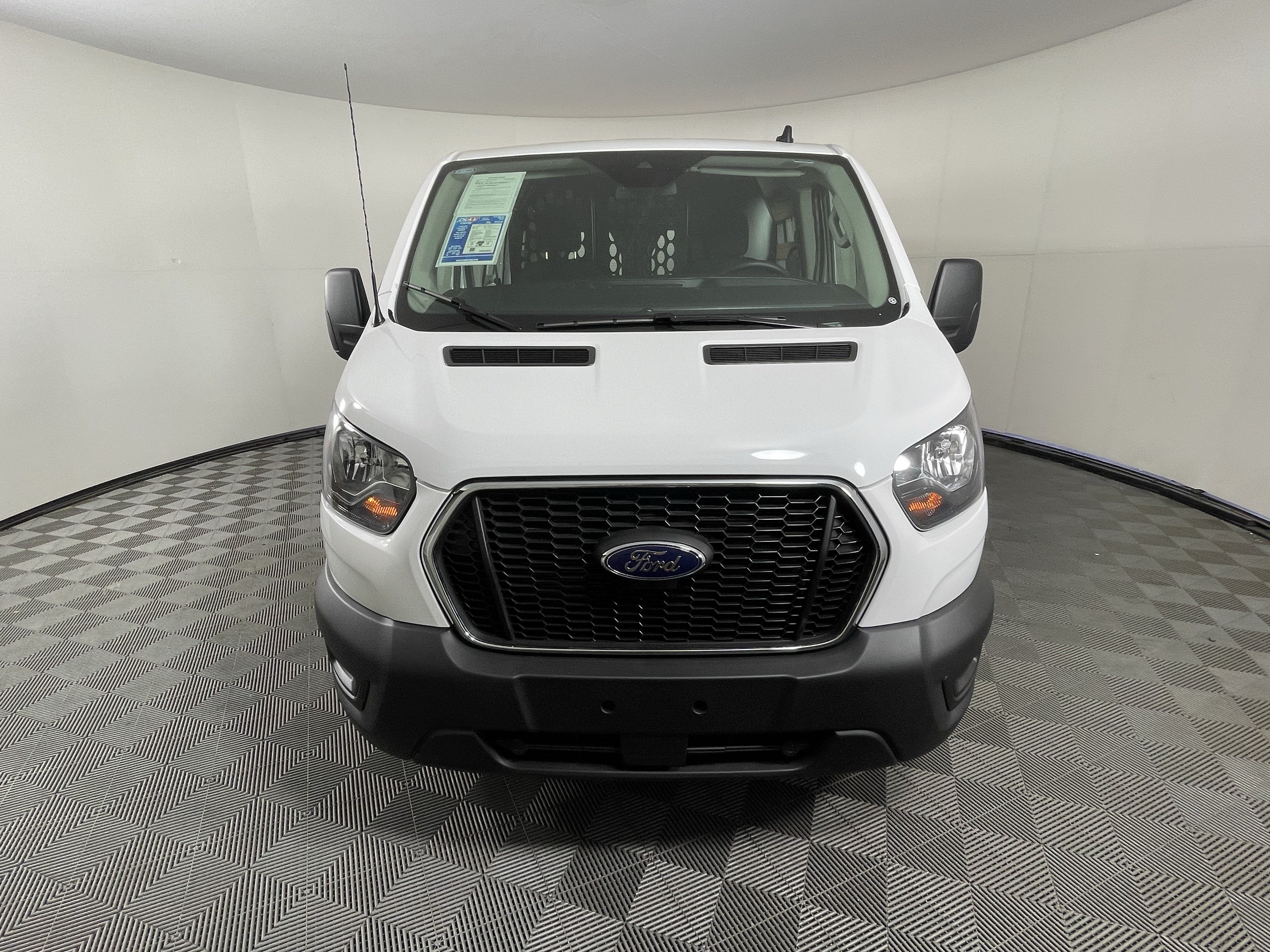 2025 Ford Transit Cargo Van Base