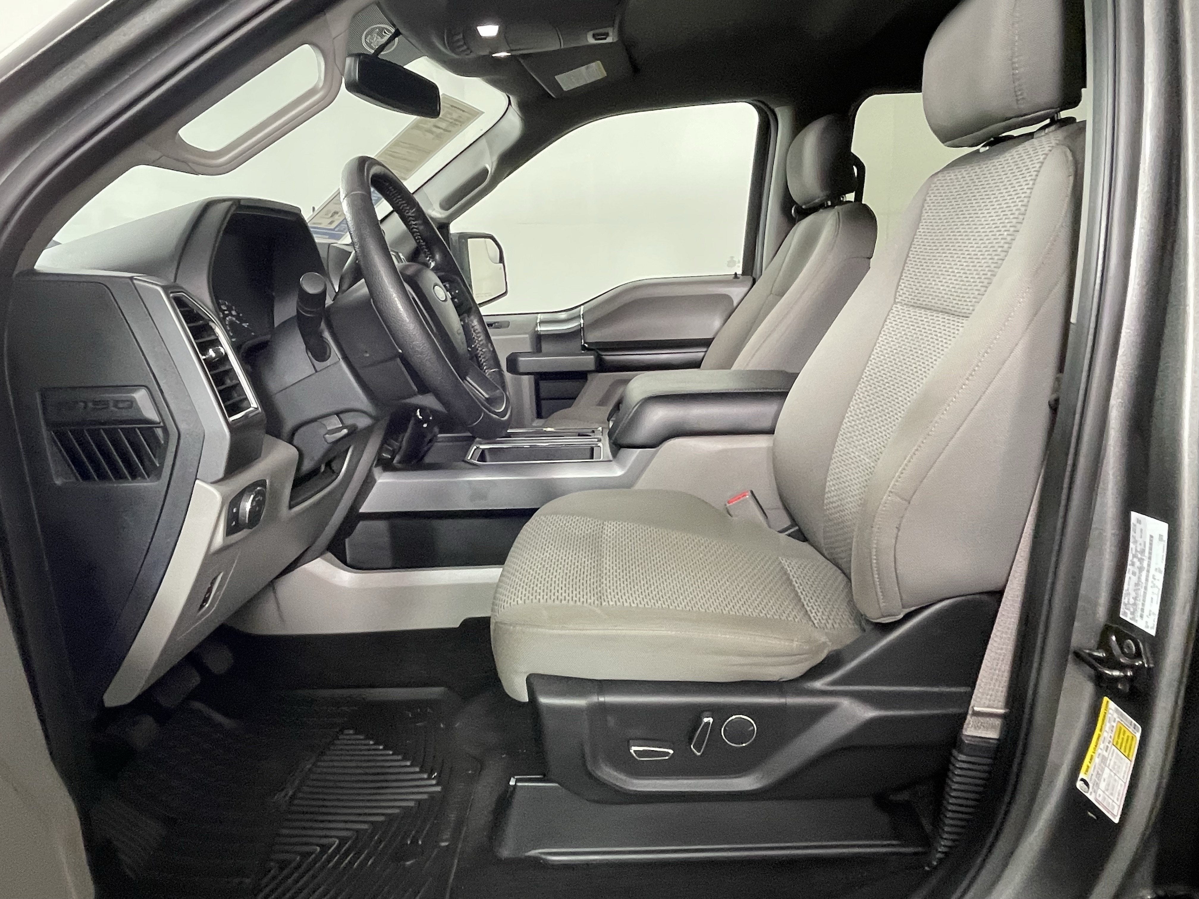 2016 Ford F-150 Base