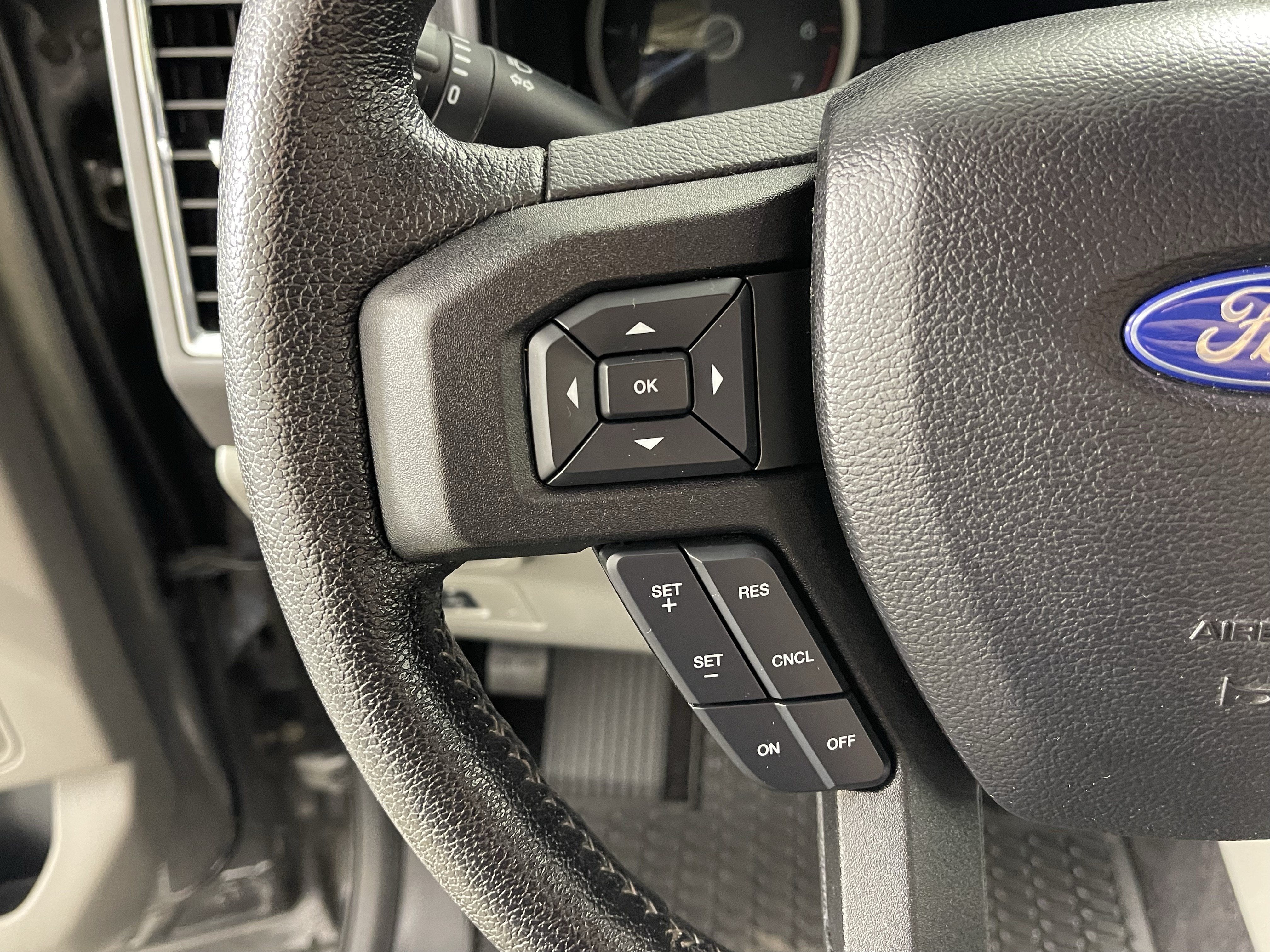 2016 Ford F-150 Base