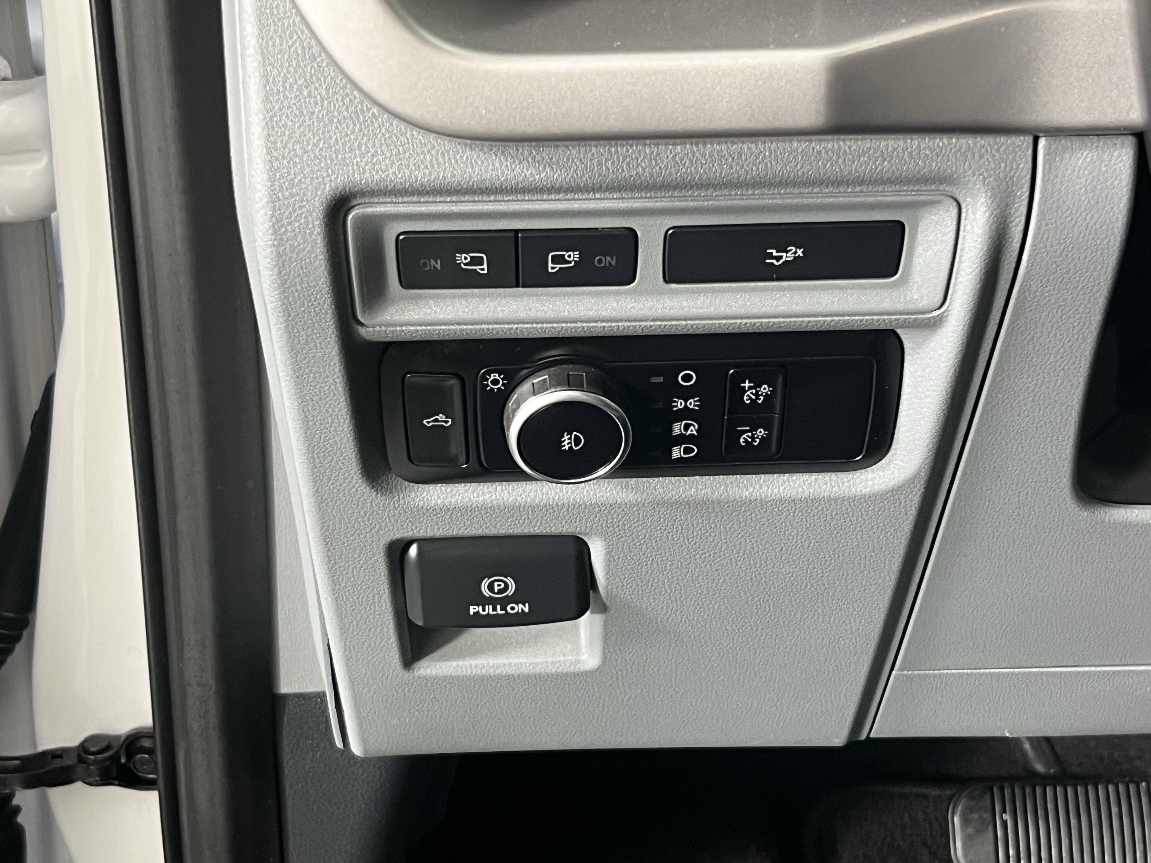 2023 Ford F-150 Base