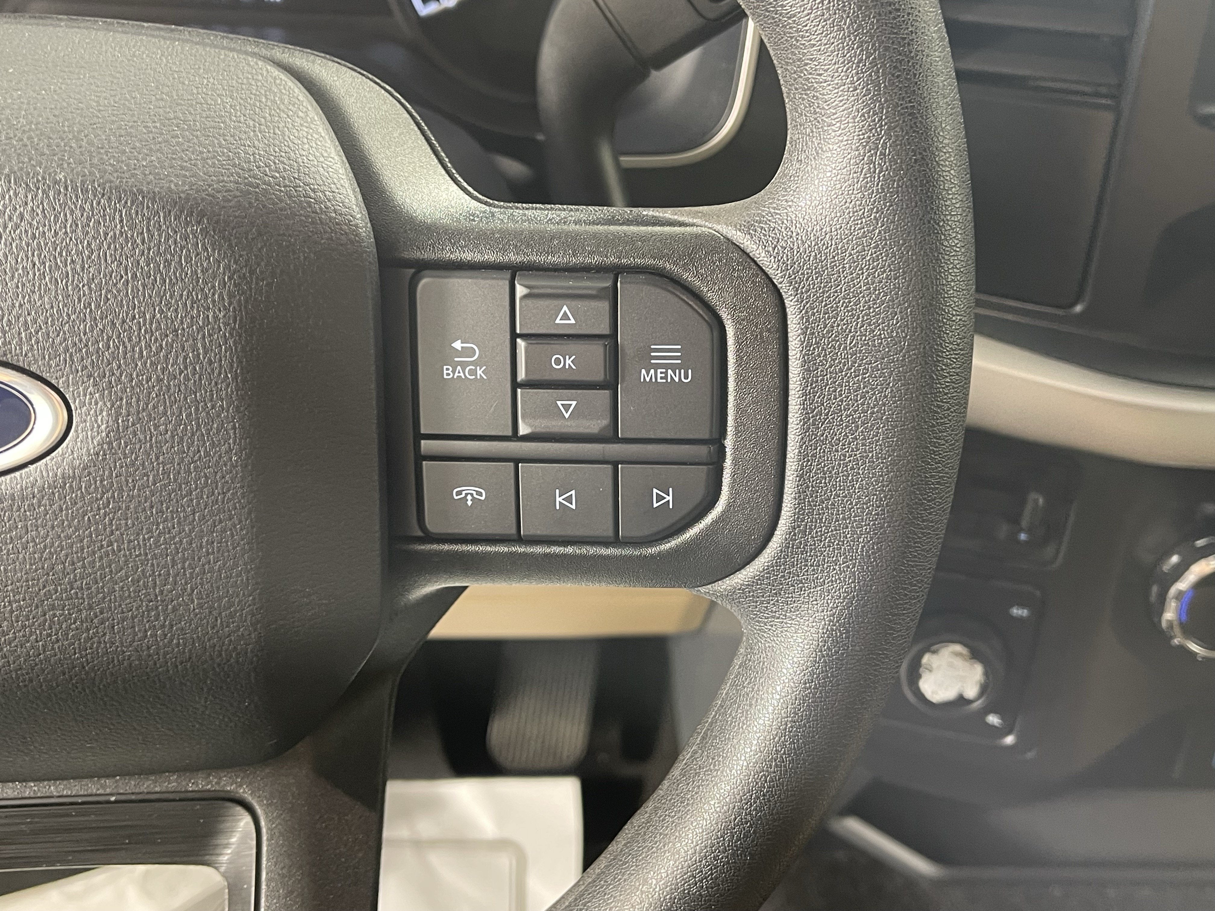 2022 Ford F-150 Base