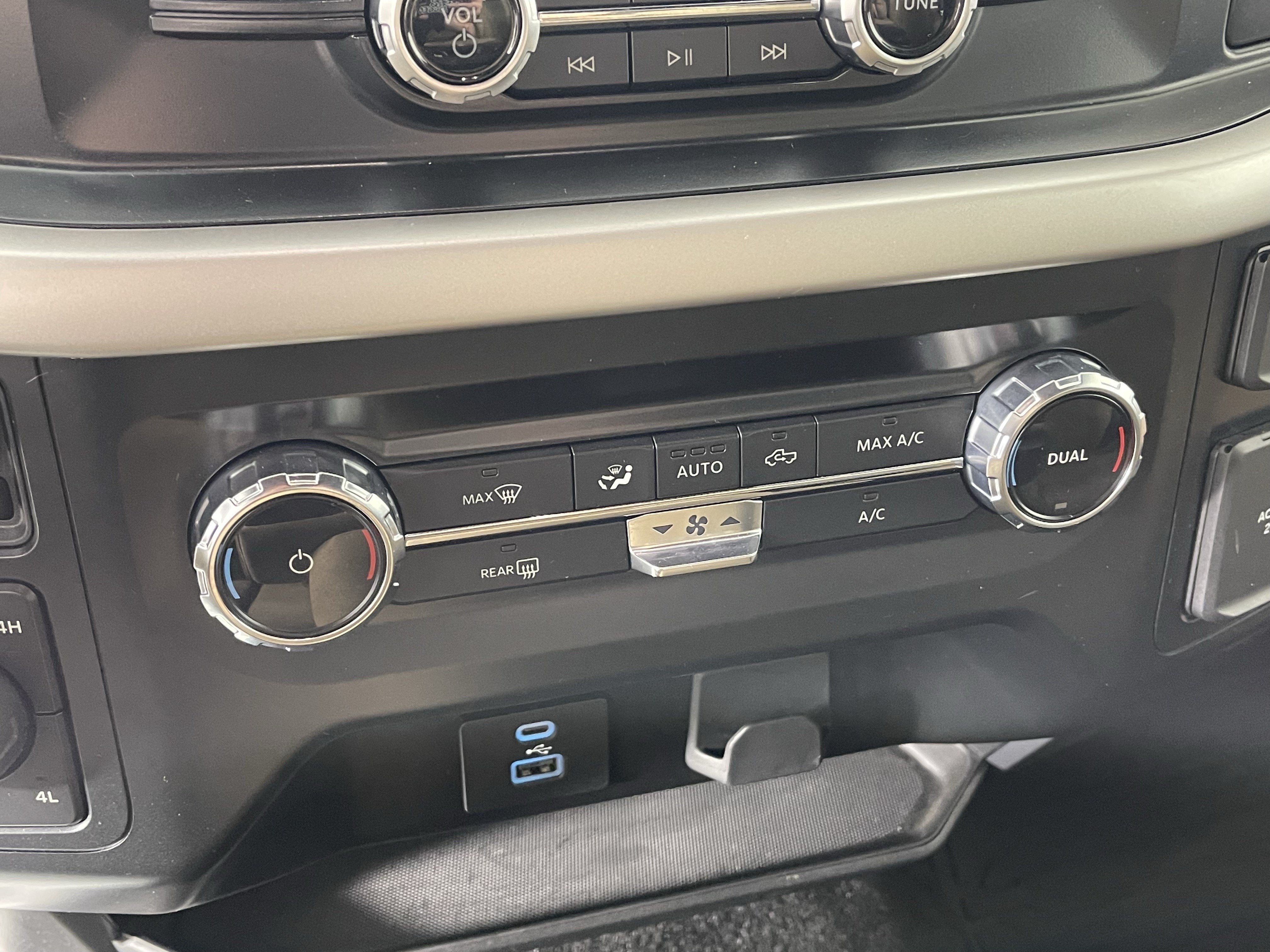 2022 Ford F-150 Base