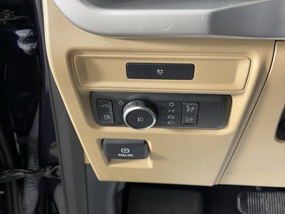 2022 Ford F-150 Base