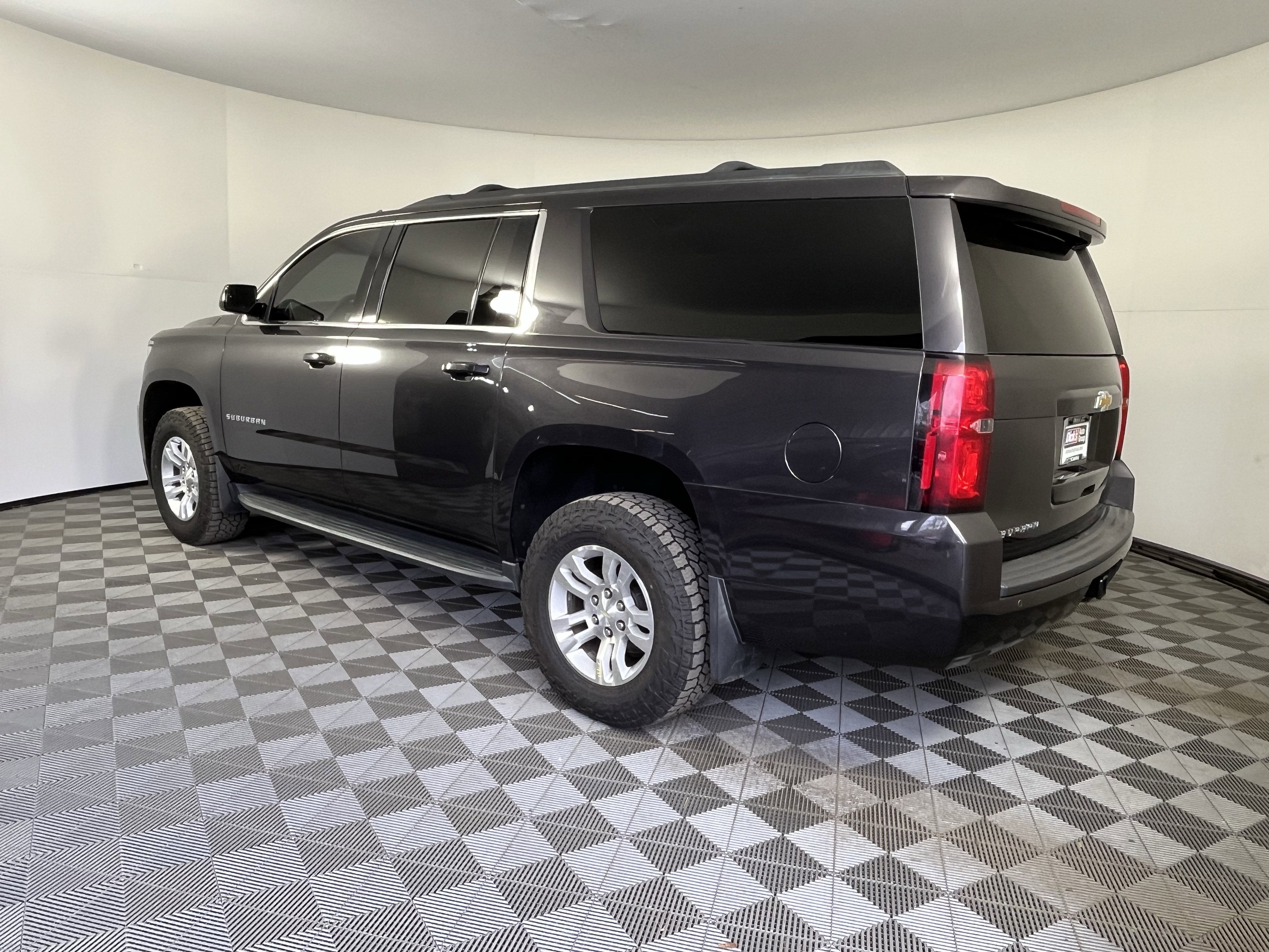 2016 Chevrolet Suburban LS