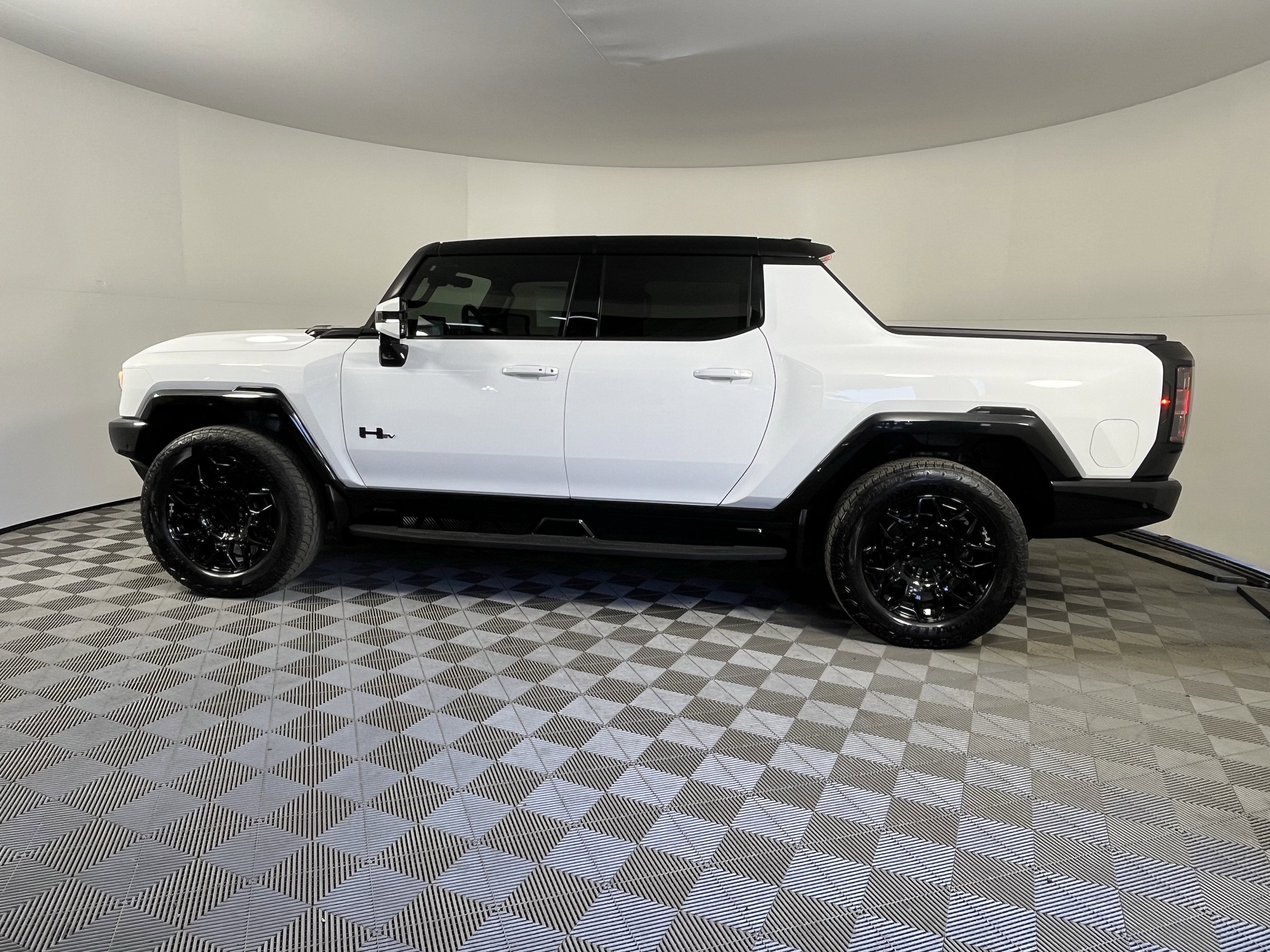Used 2025 GMC HUMMER EV 3X with VIN 1GT40DDA2SU100222 for sale in Canby, OR