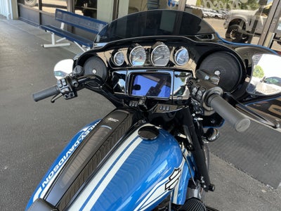 2023 harley street glide Base
