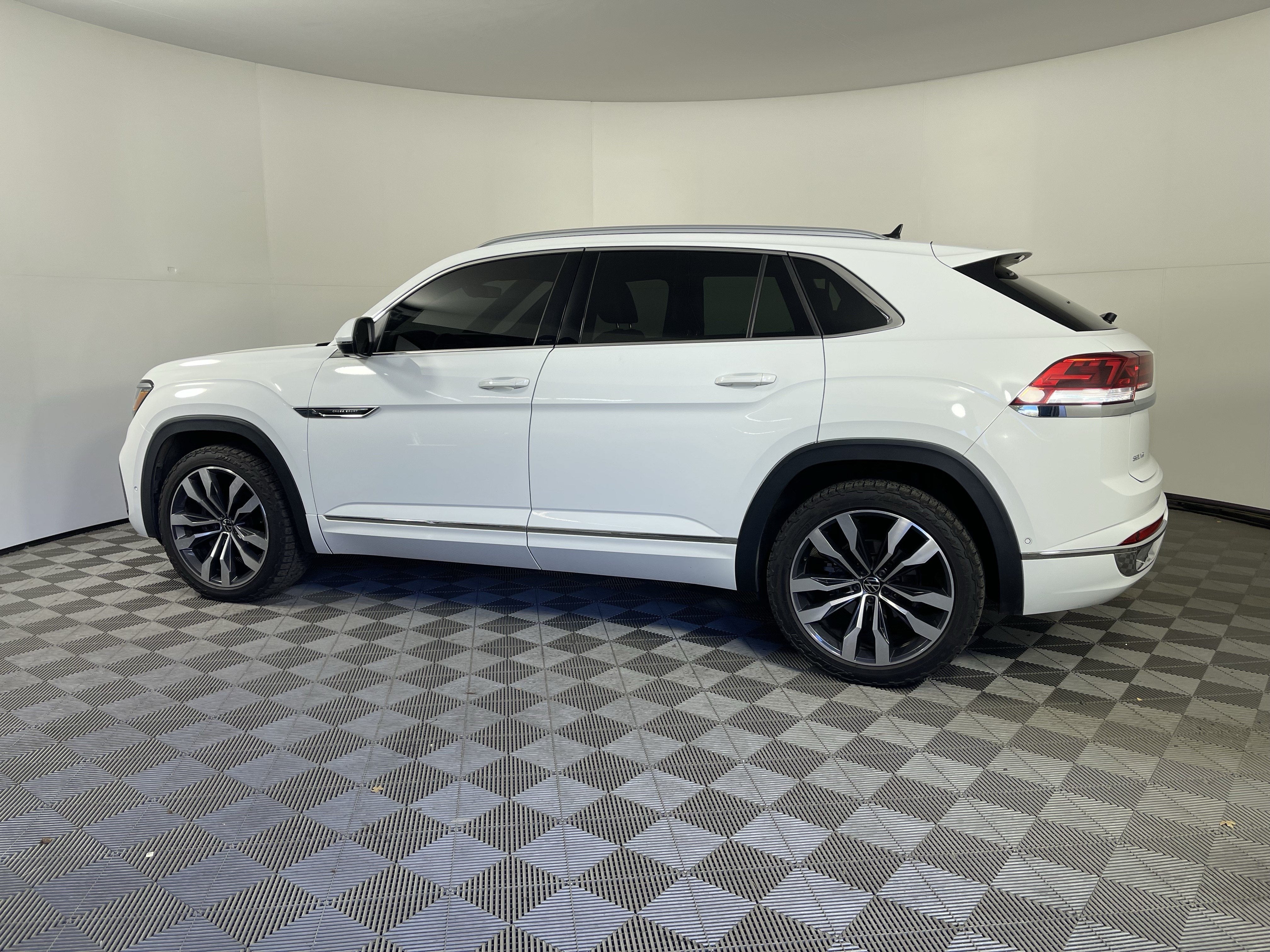 2021 Volkswagen Atlas Cross Sport 3.6L V6 SEL Premium R-Line
