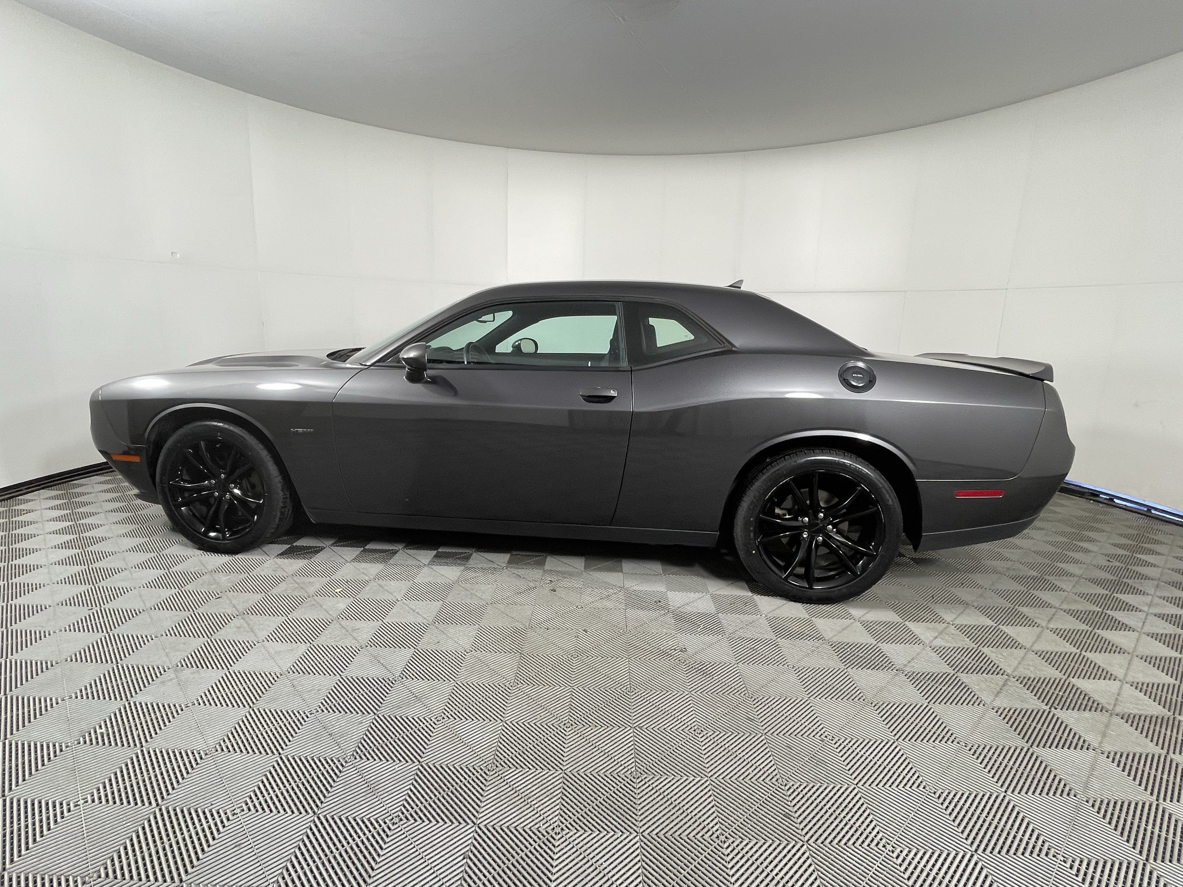 2016 Dodge Challenger R/T Plus