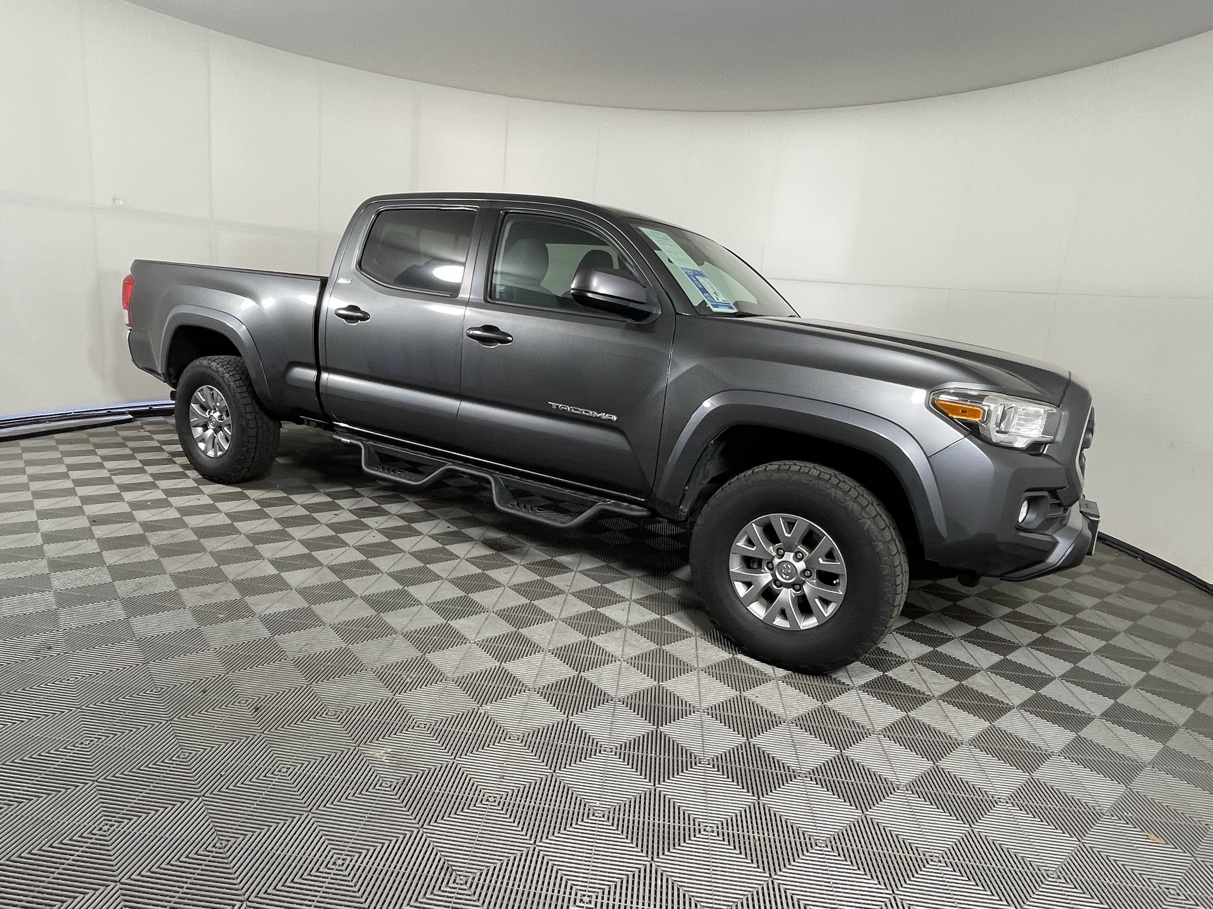 2017 Toyota Tacoma SR5