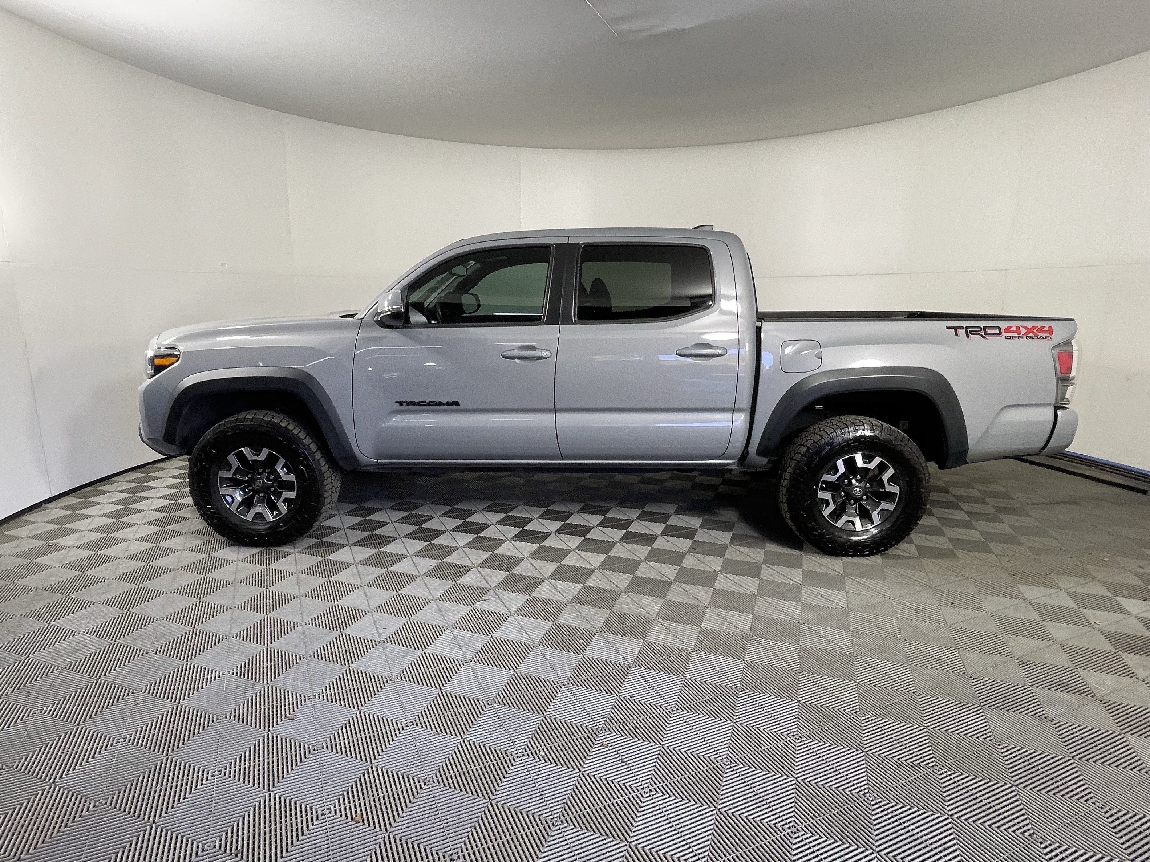 2020 Toyota Tacoma 4WD SR5