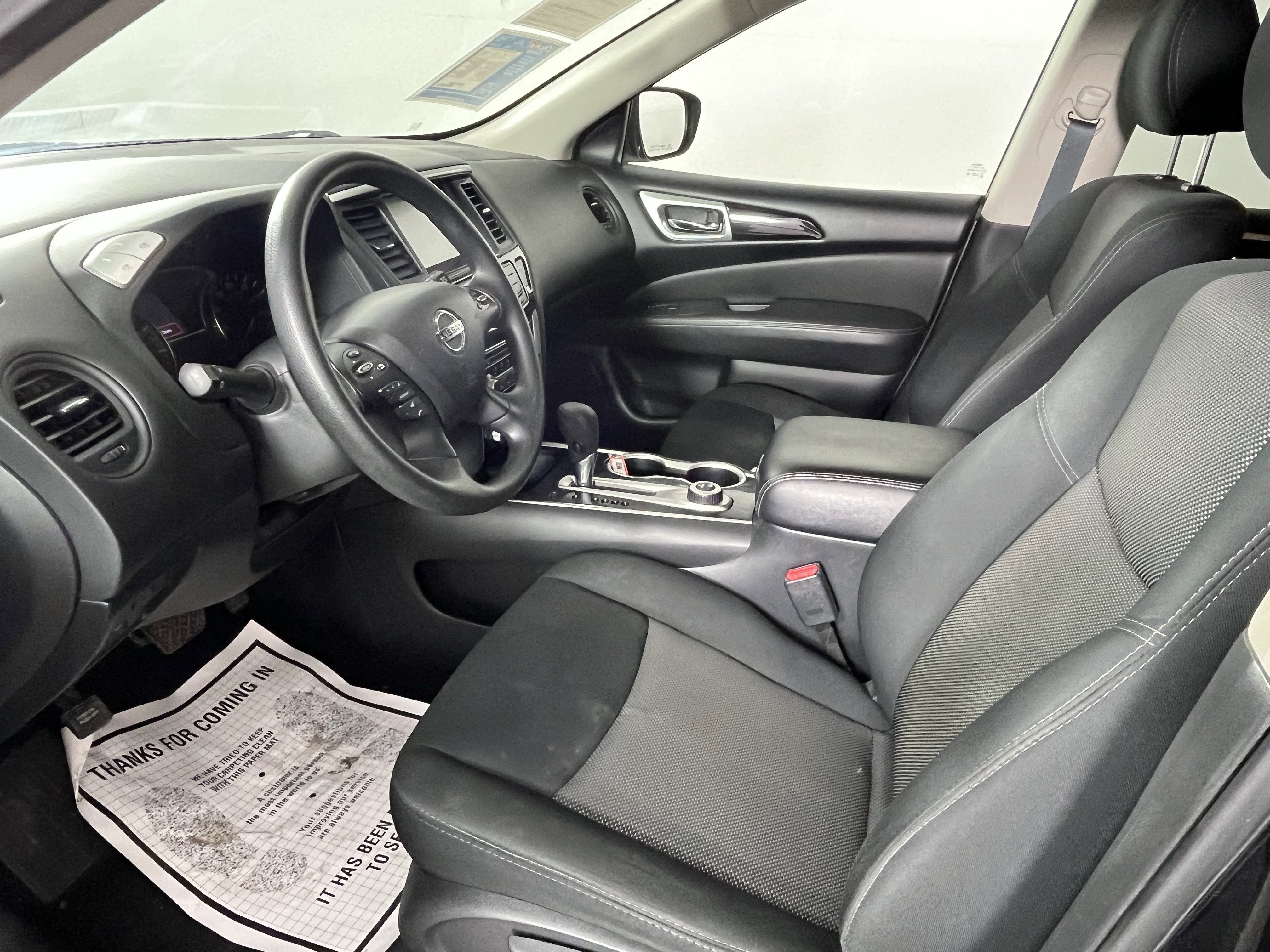 2019 Nissan Pathfinder S