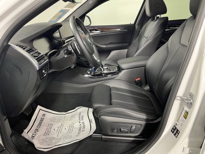 2025 BMW X4 xDrive30i