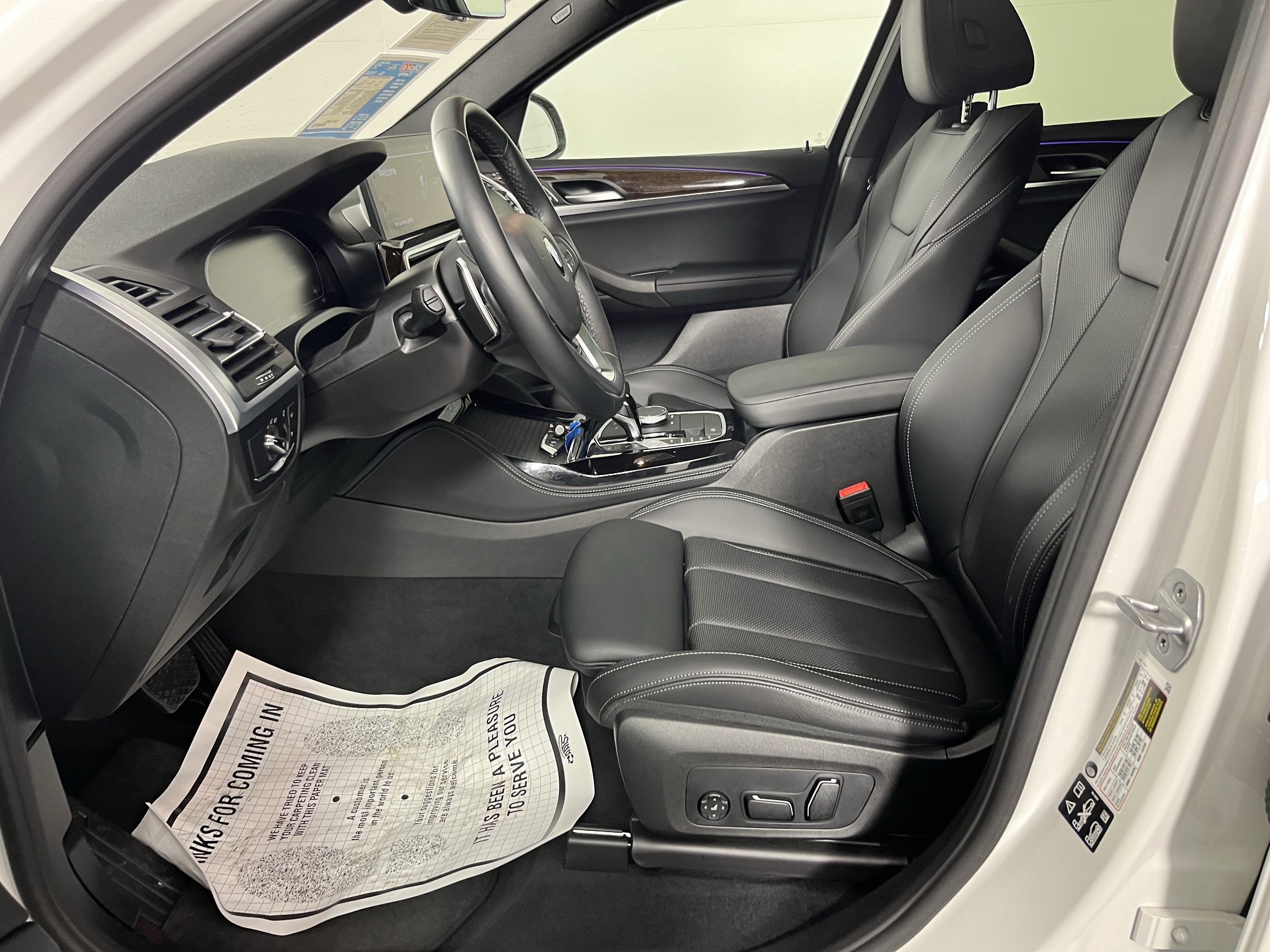 2025 BMW X4 xDrive30i