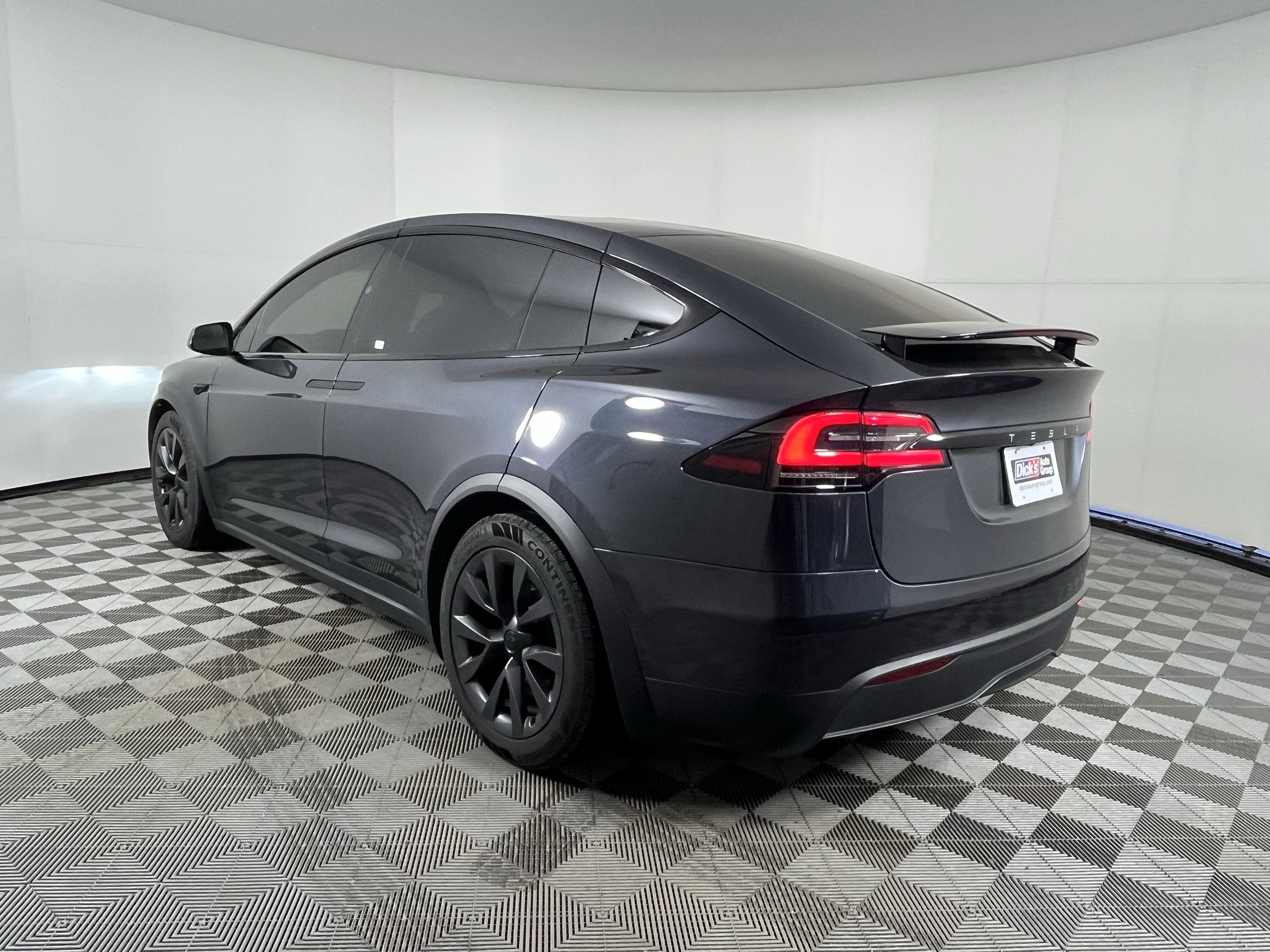 2025 Tesla Model X Base