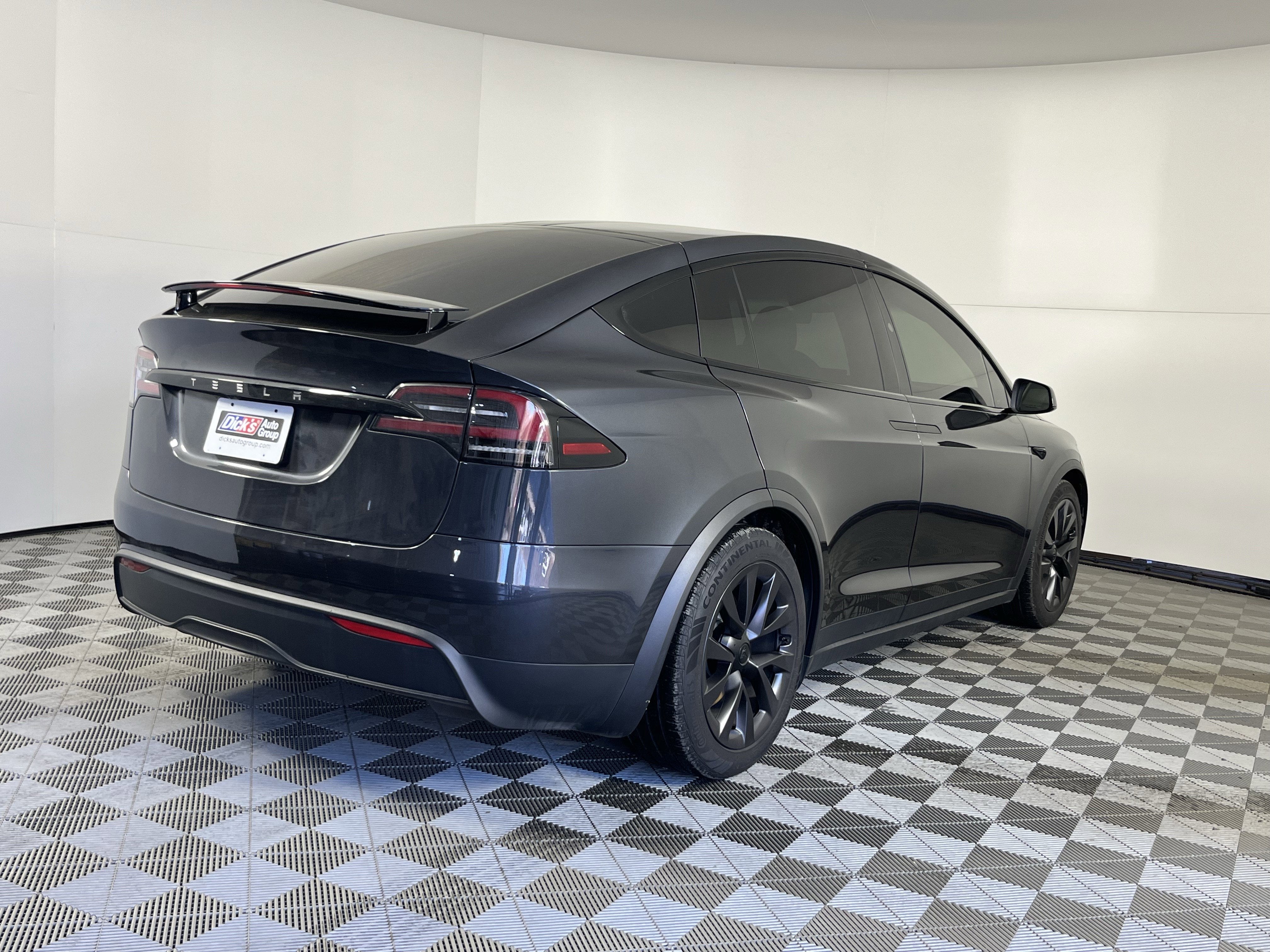 2025 Tesla Model X Base