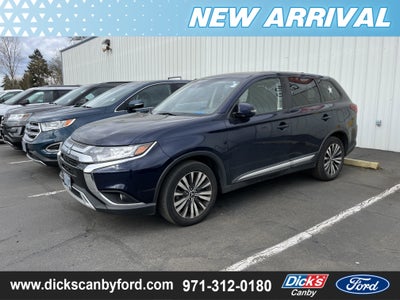 2020 Mitsubishi Outlander SE