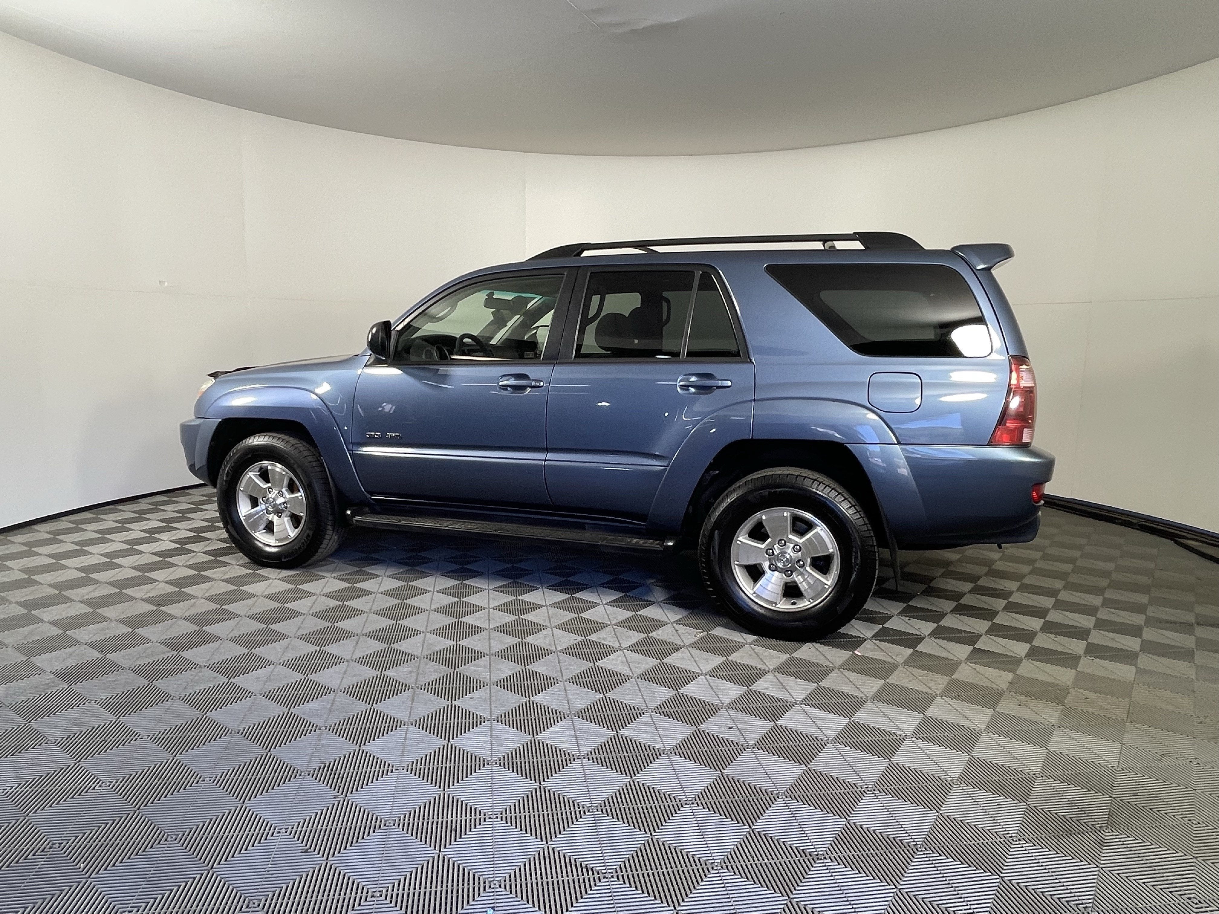 Used 2004 Toyota 4Runner SR5 with VIN JTEBU14R540039938 for sale in Canby, OR