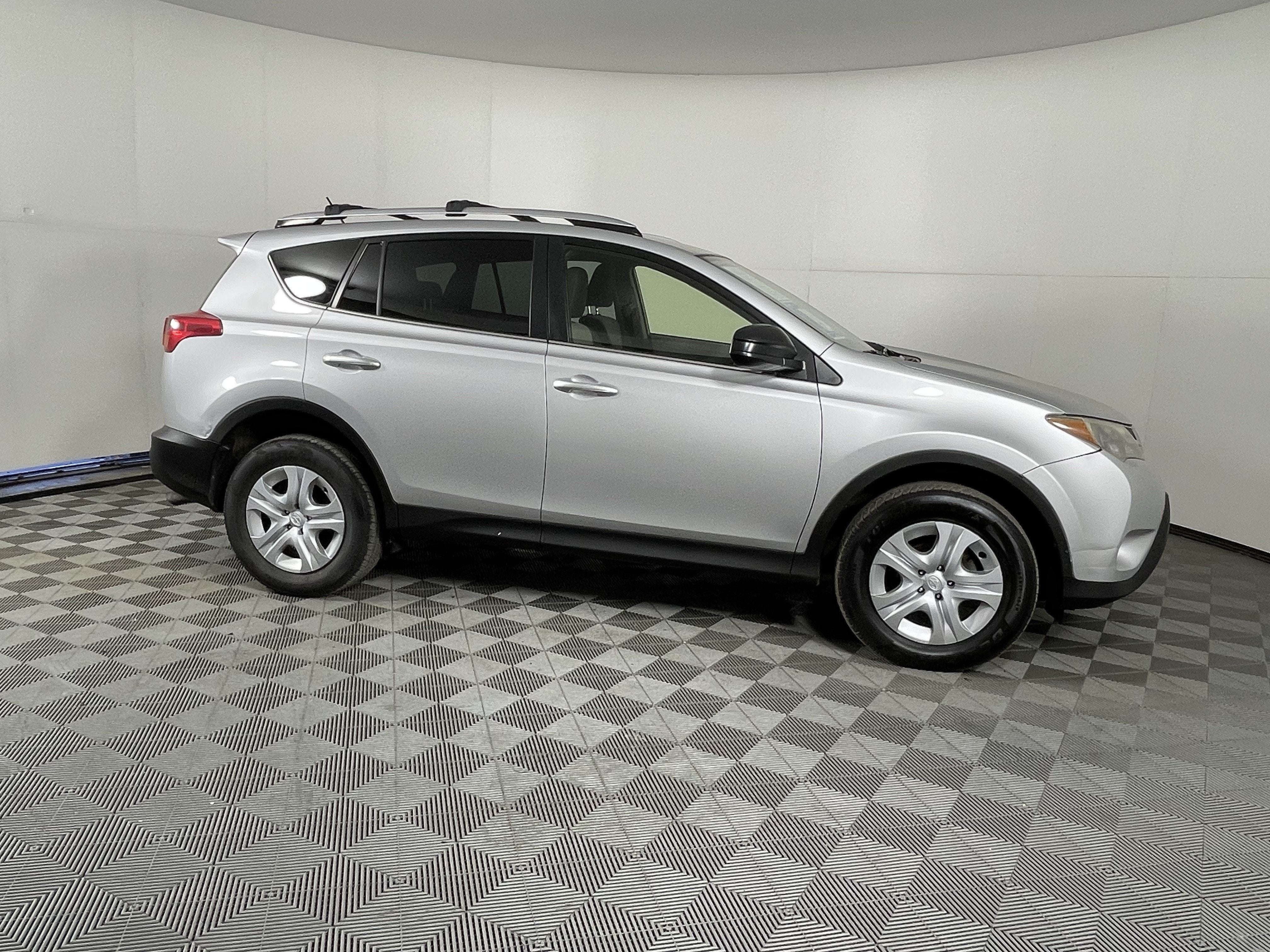 2013 Toyota RAV4 LE