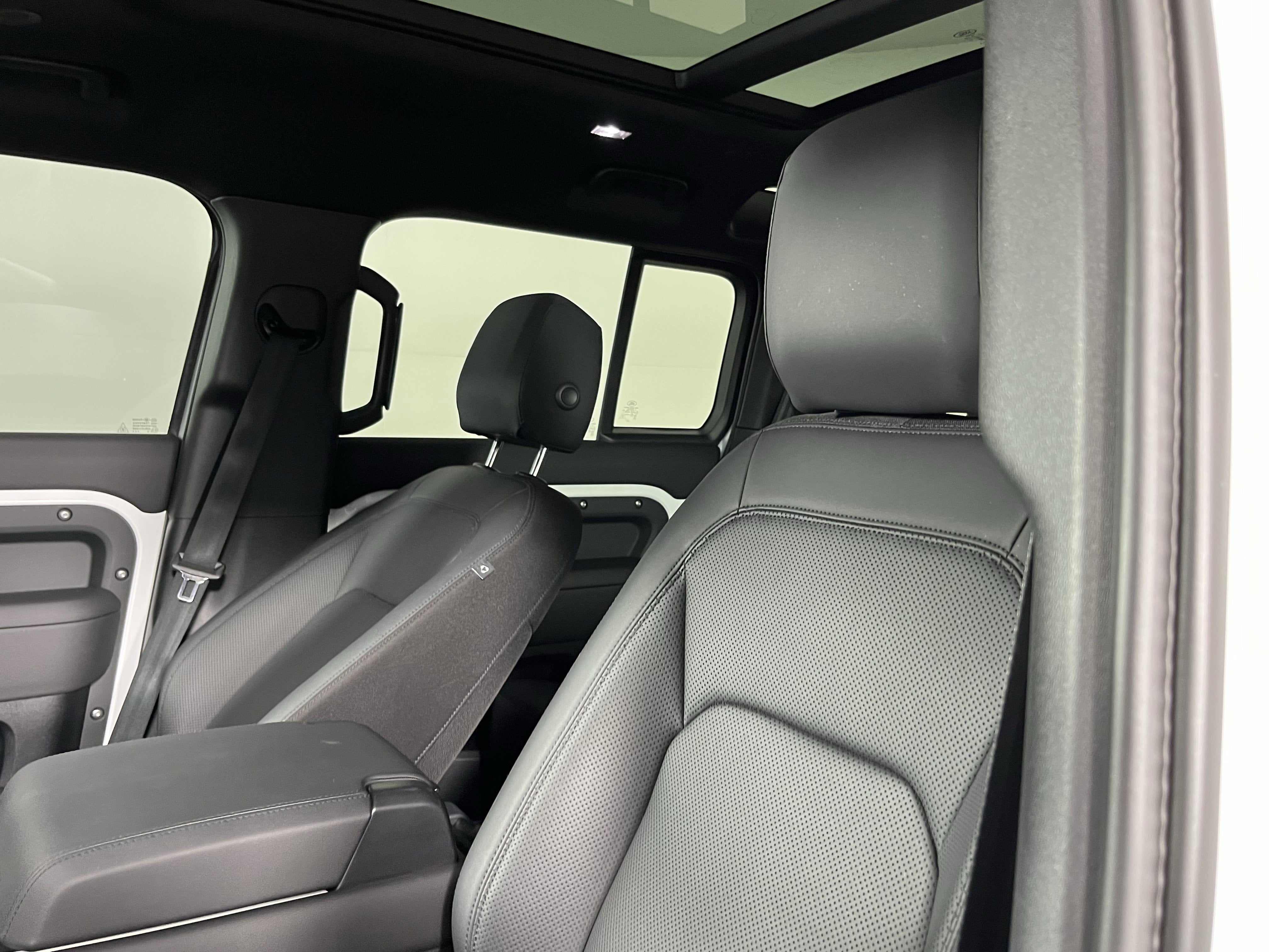 2025 Land Rover Defender S