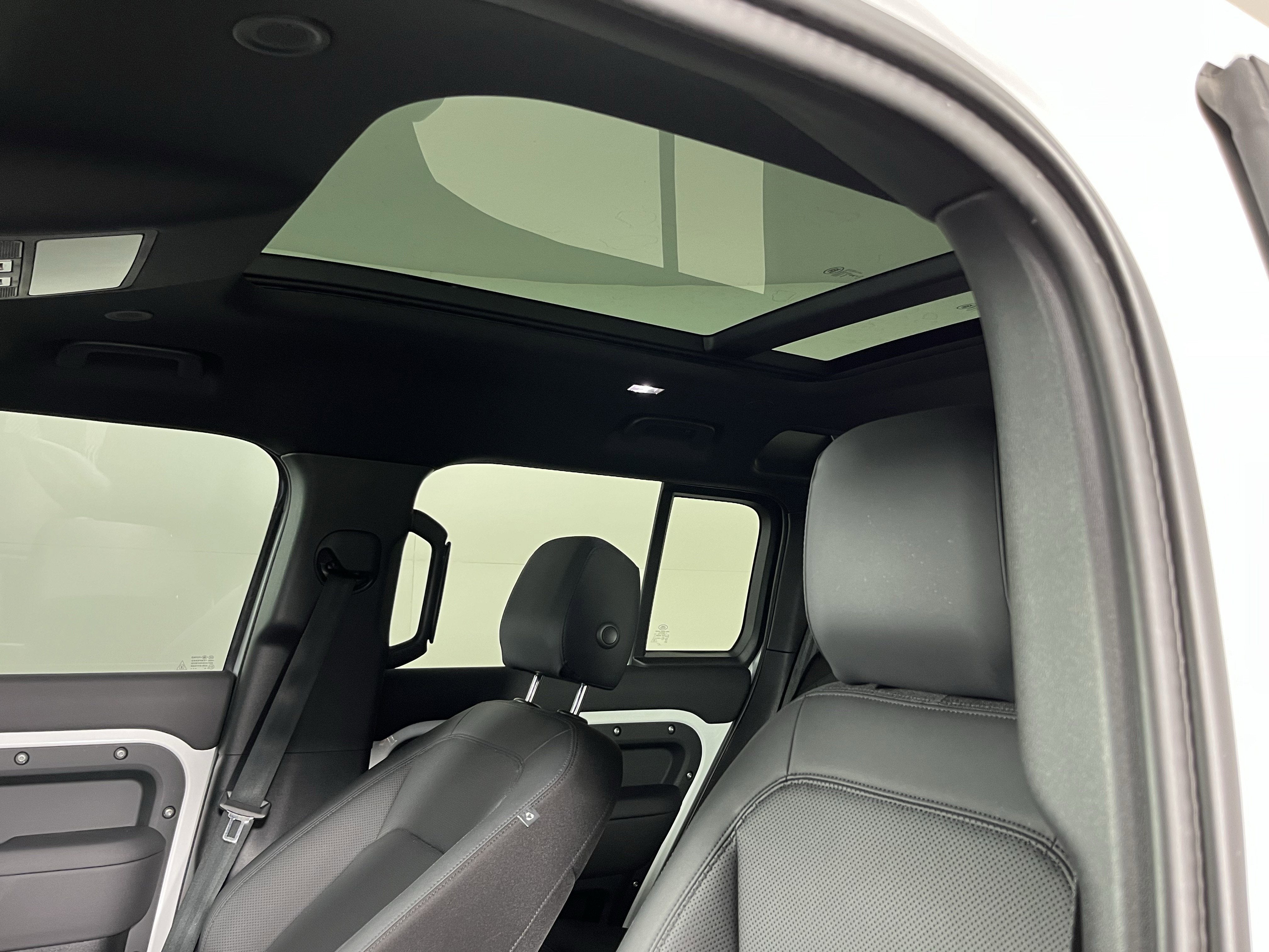2025 Land Rover Defender S