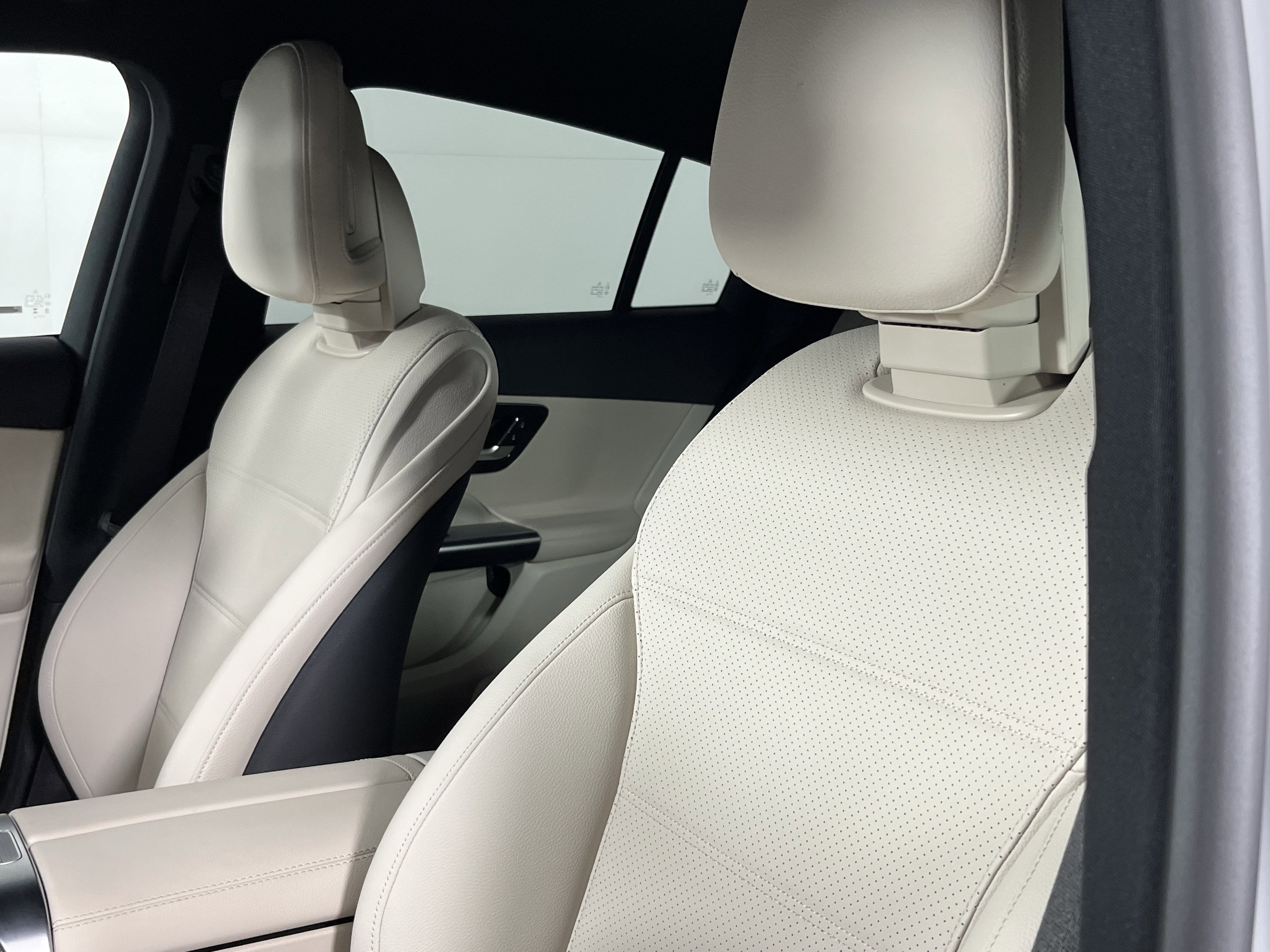 2025 Mercedes-Benz GLC GLC 300