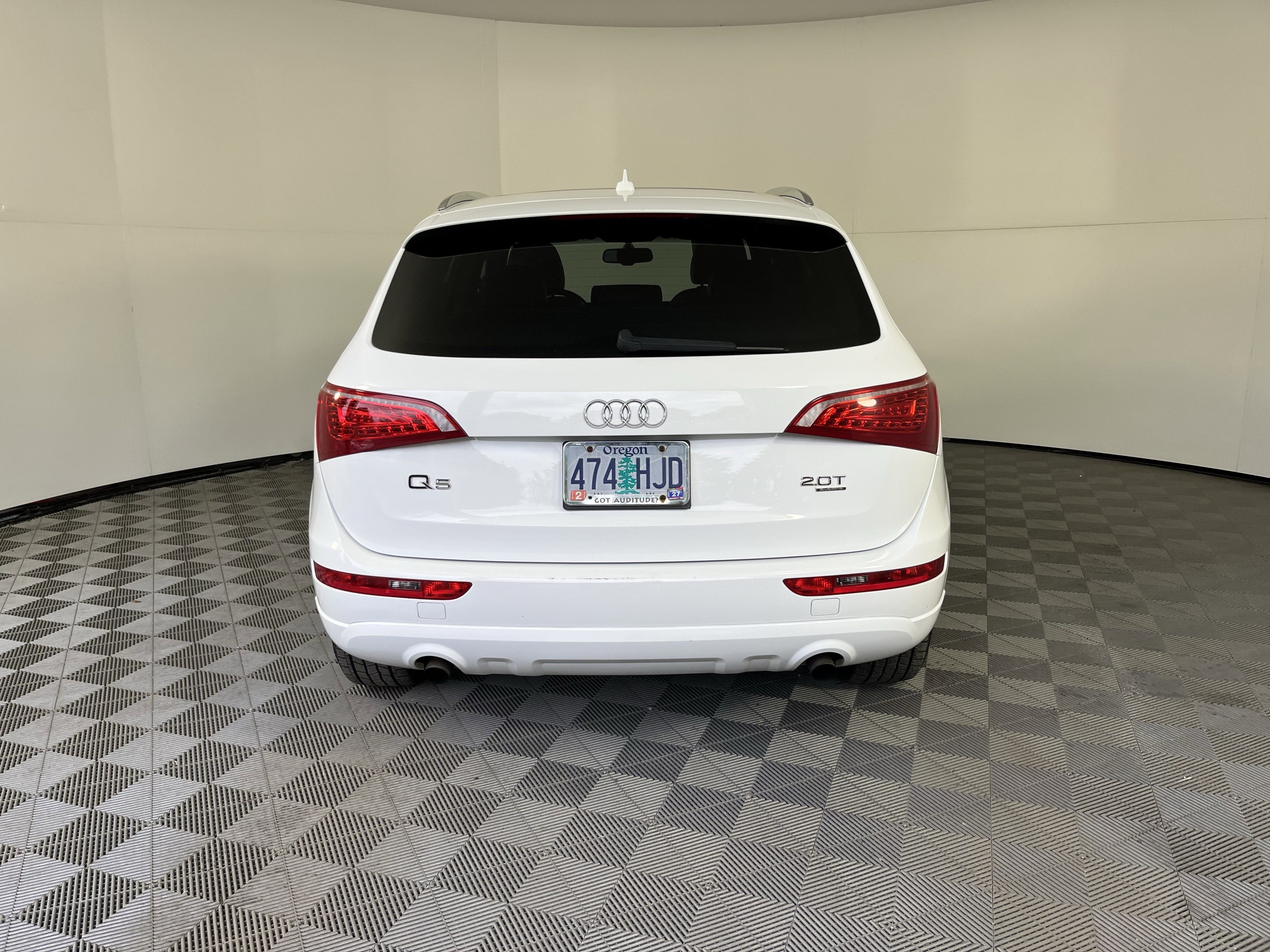 2011 Audi Q5 2.0T Premium Plus