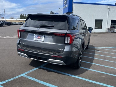 2025 Ford Explorer Platinum