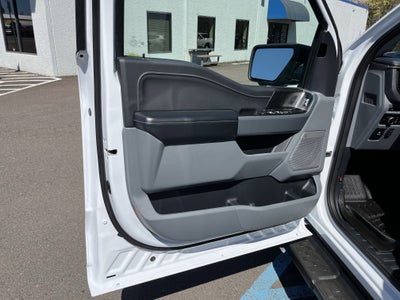 2024 Ford F-150 Lightning Flash