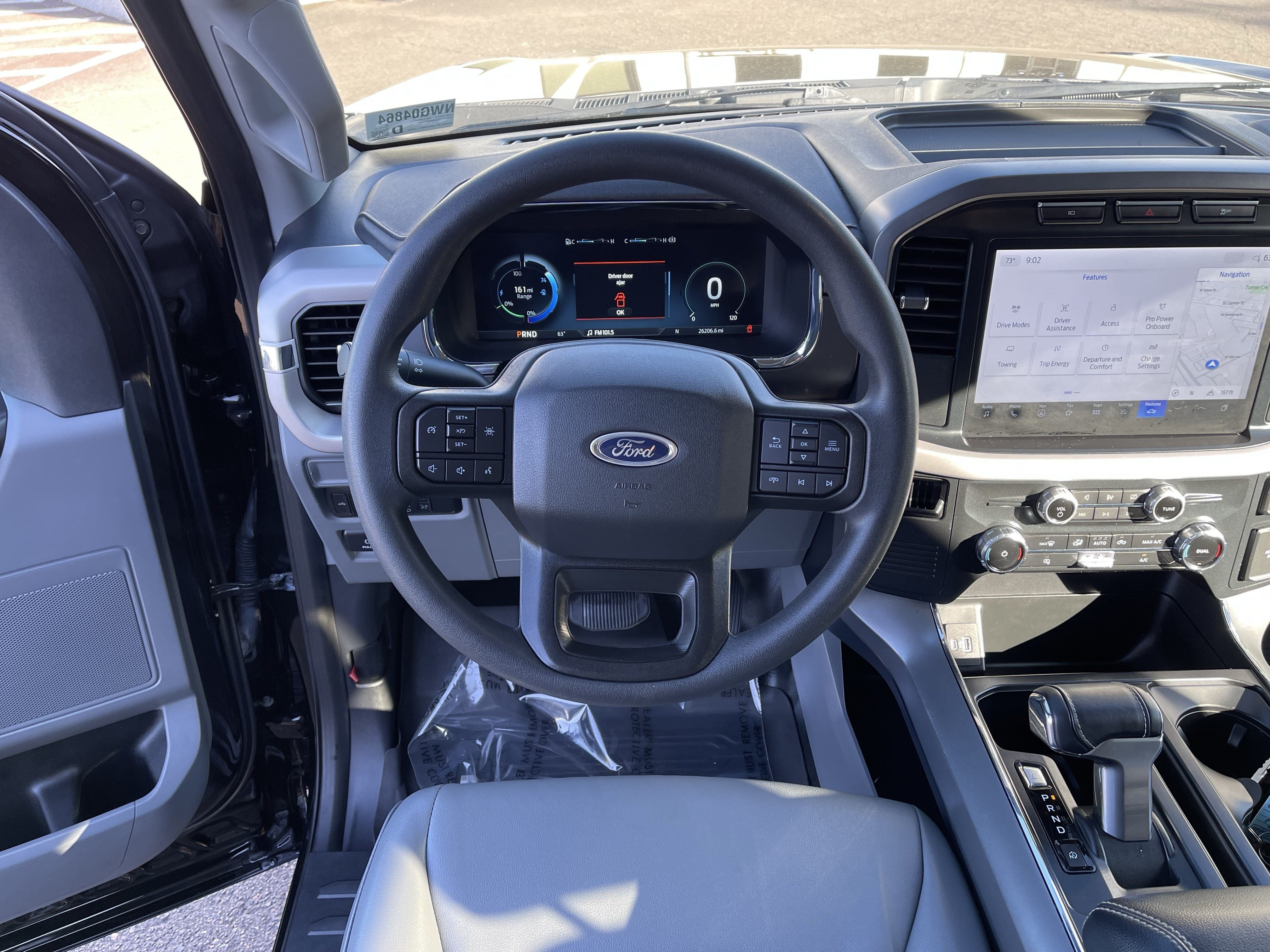 2022 Ford F-150 Lightning Pro 4WD SuperCrew 5.5' Box