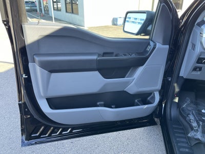 2022 Ford F-150 Lightning Pro 4WD SuperCrew 5.5' Box