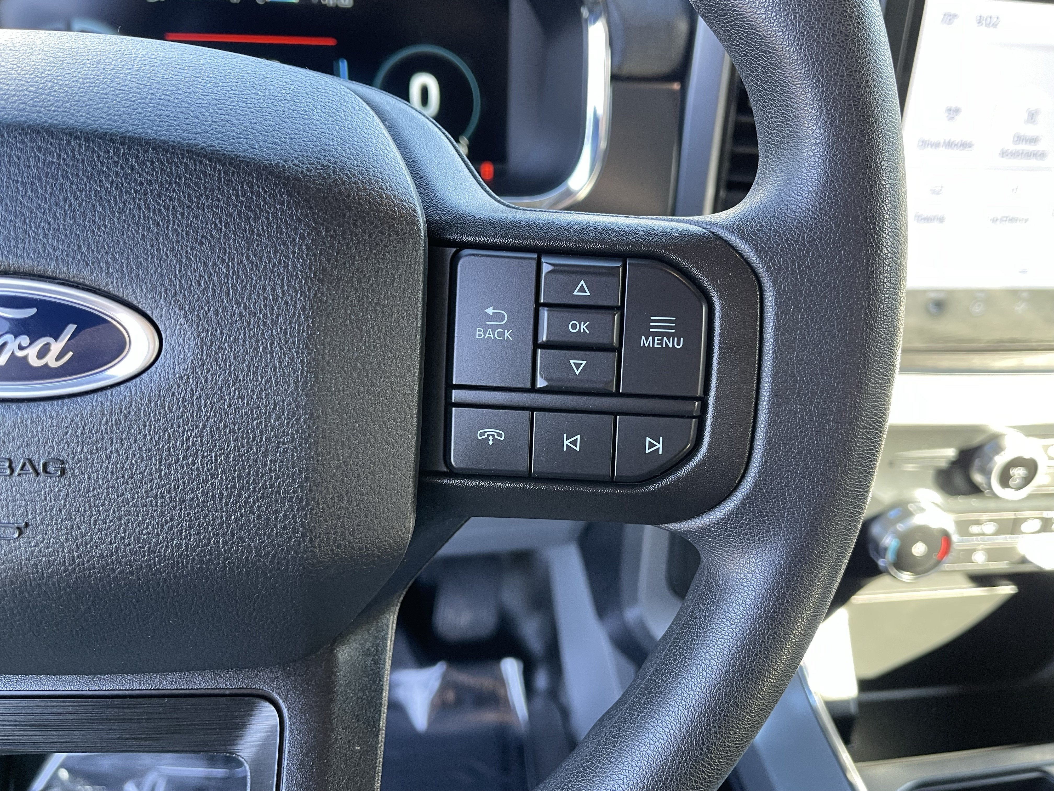 2022 Ford F-150 Lightning Pro 4WD SuperCrew 5.5' Box