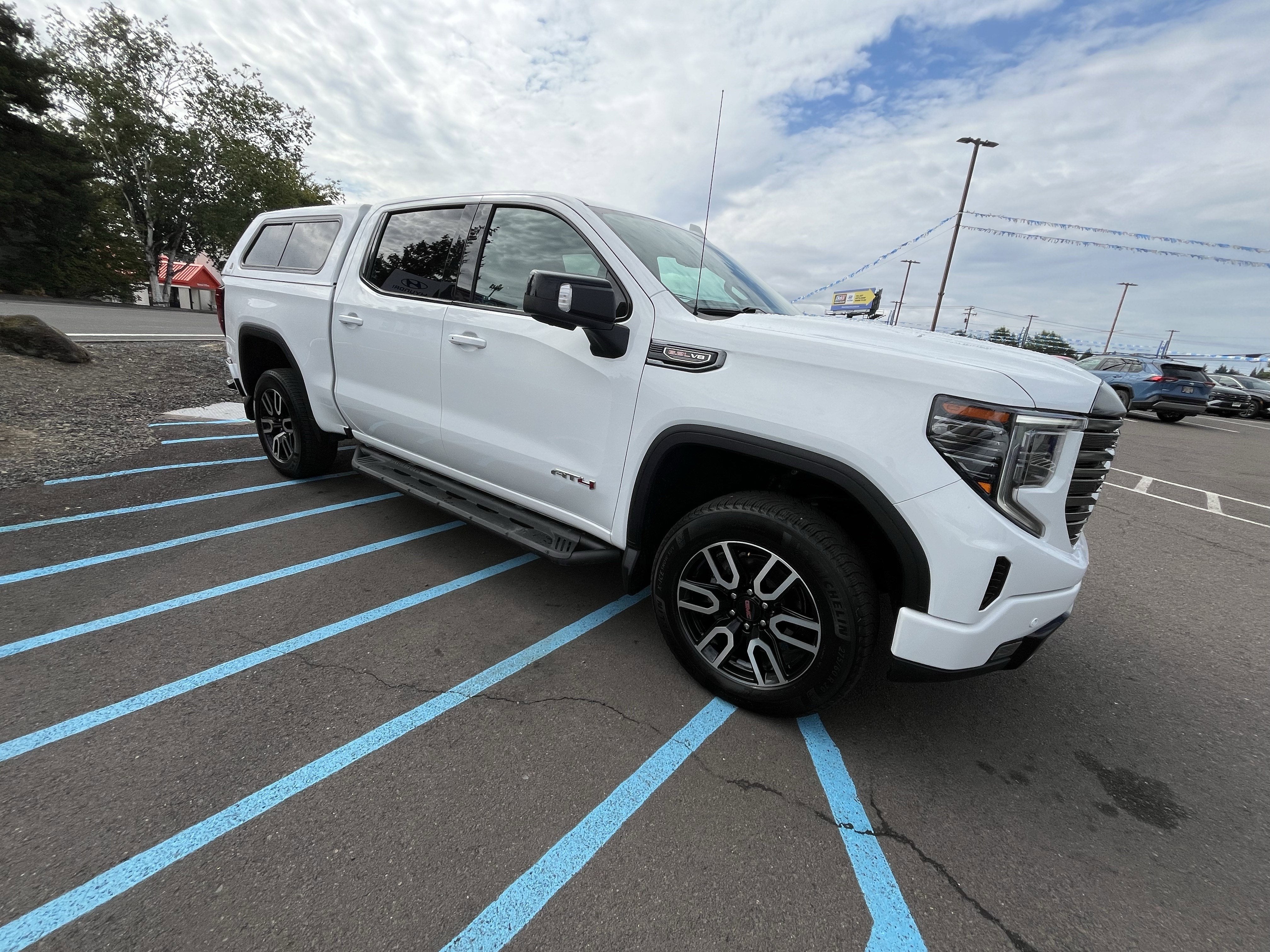2023 GMC Sierra 1500 AT4