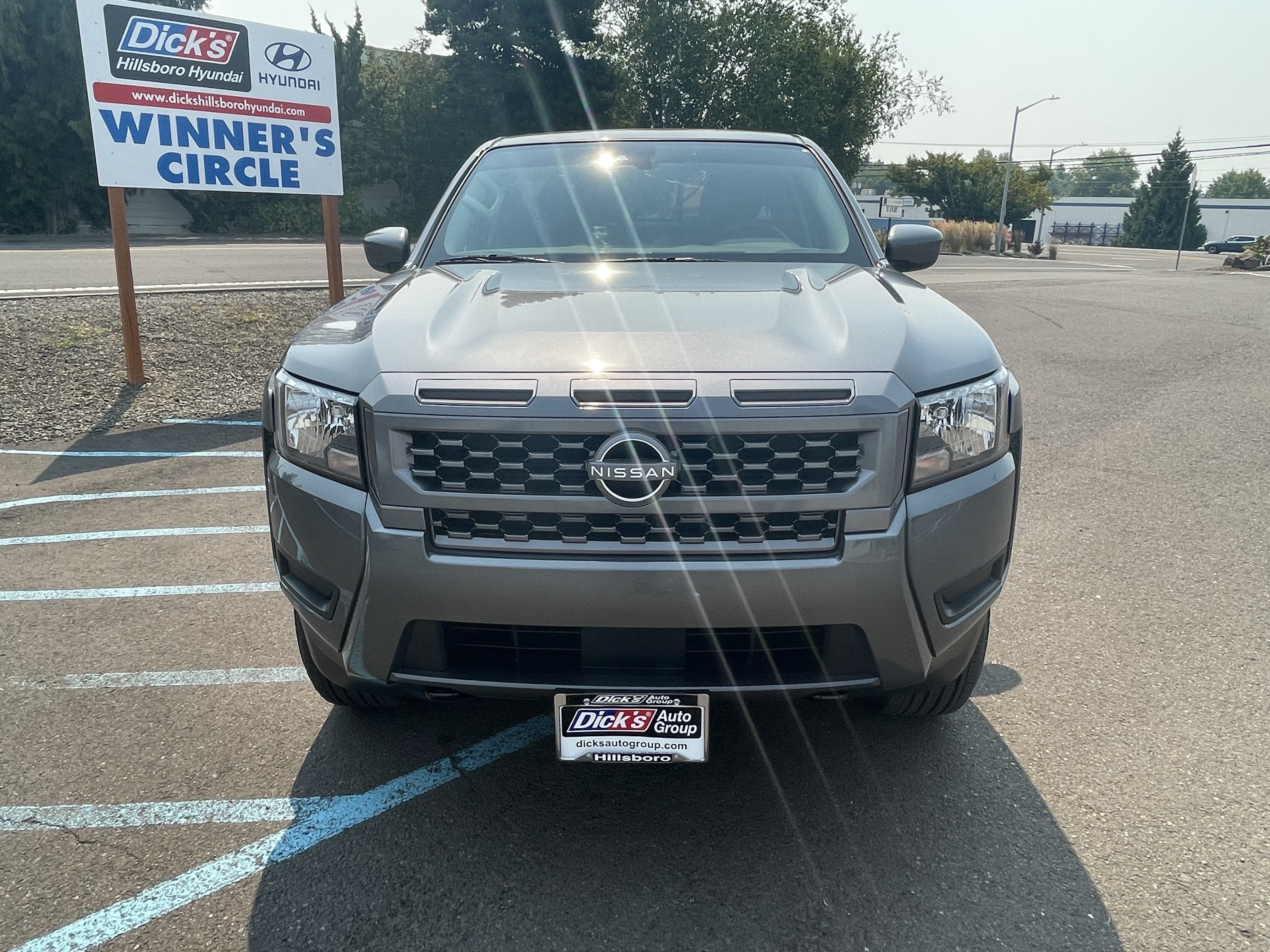 2025 Nissan Frontier SV
