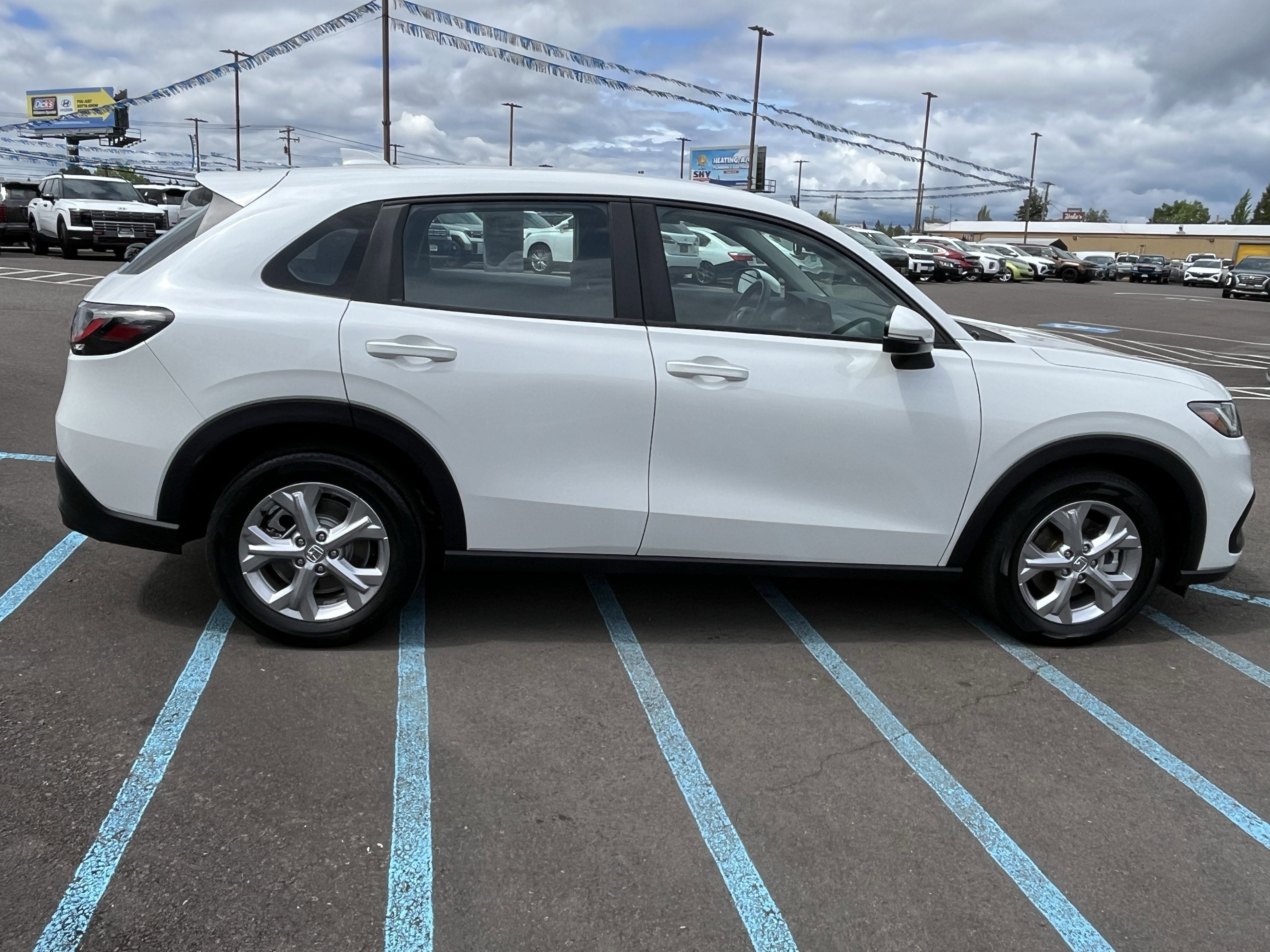 2024 Honda HR-V LX