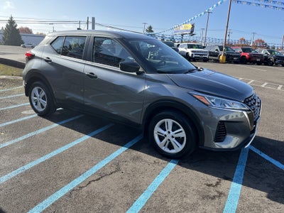 2025 Nissan Kicks Play S