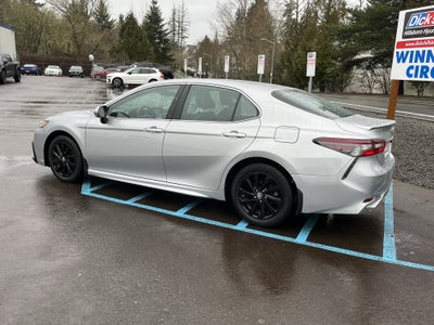 2024 Toyota Camry SE