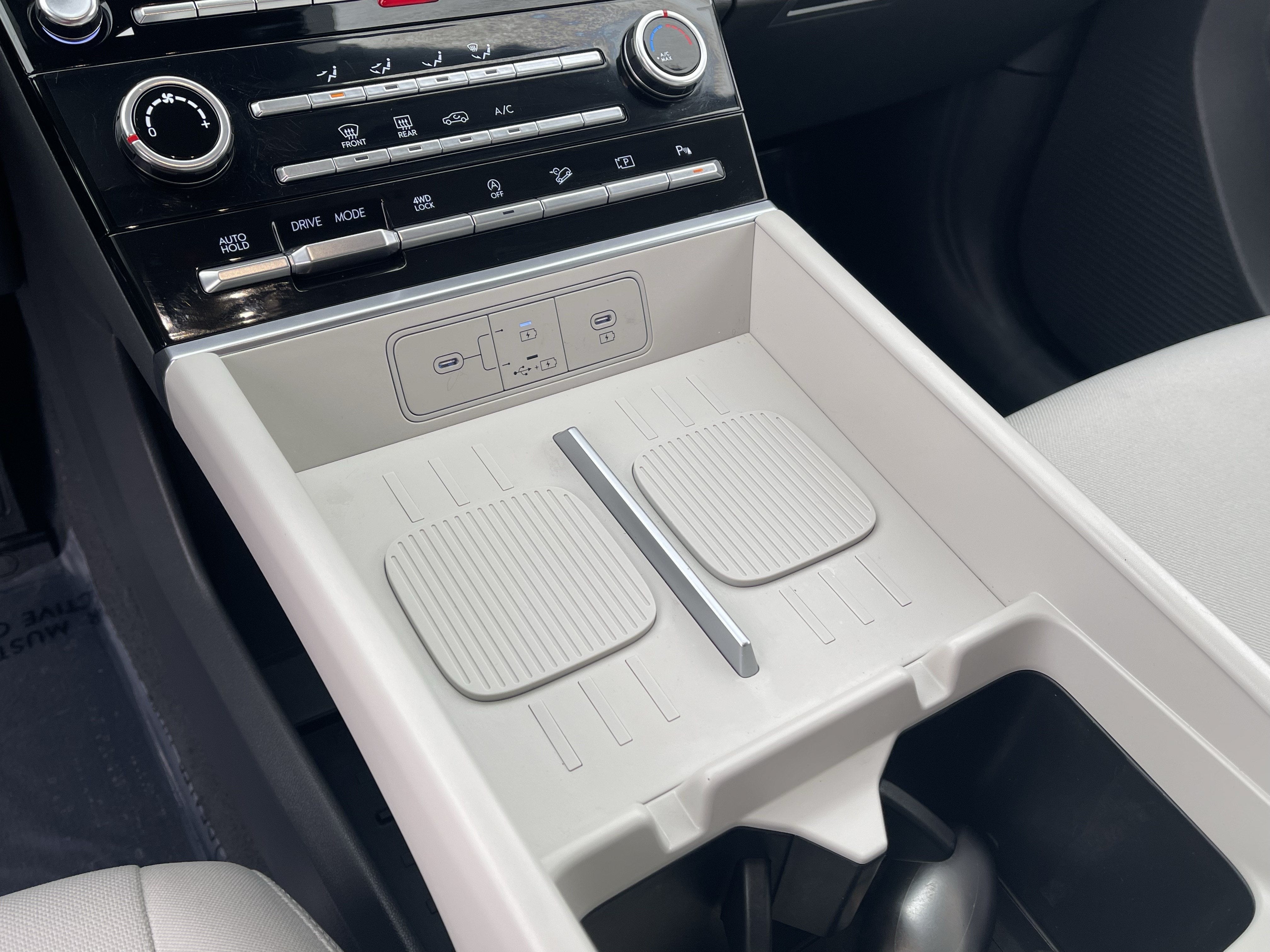 2025 Hyundai Santa Fe SE