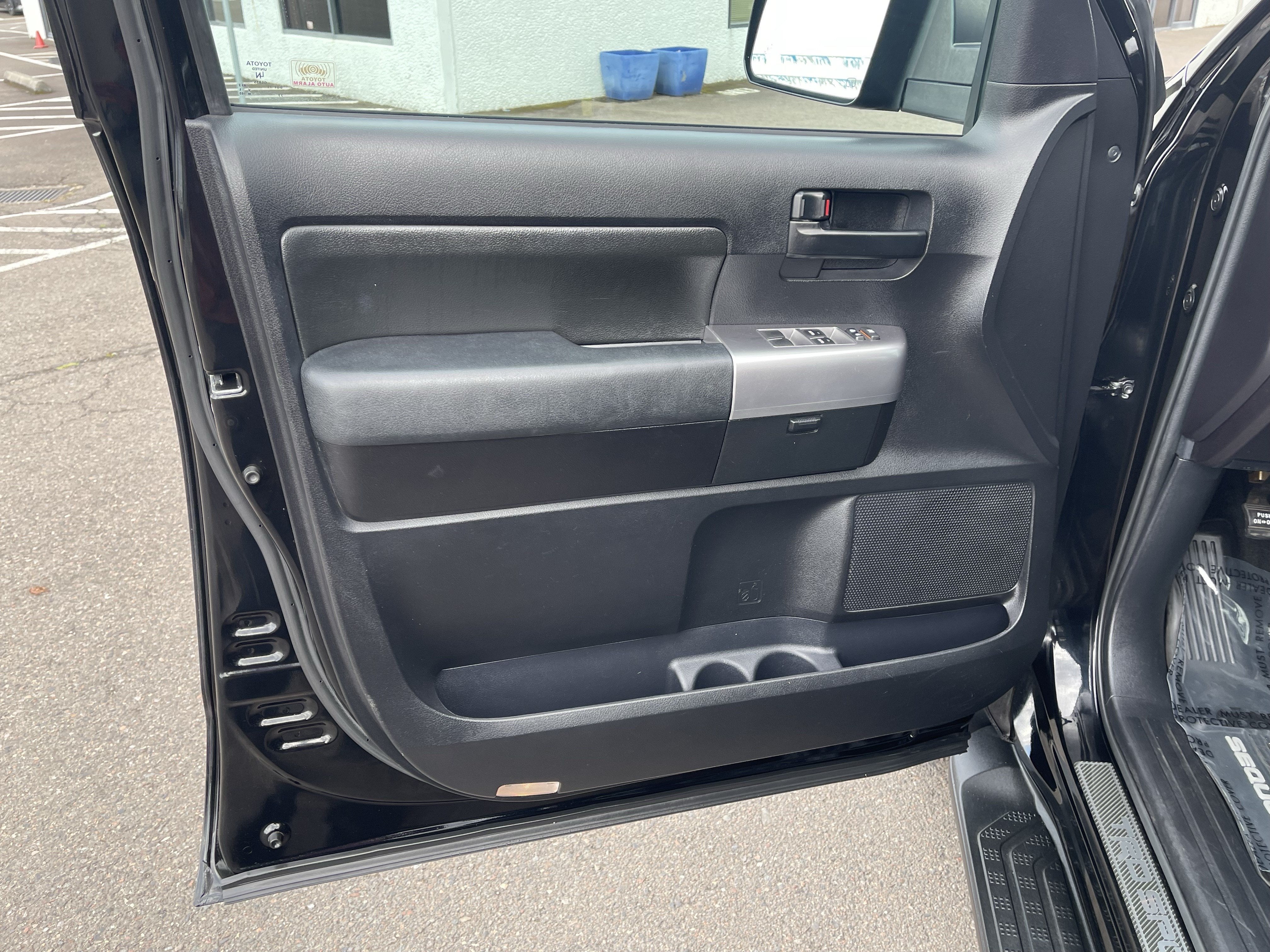 2018 Toyota Sequoia SR5
