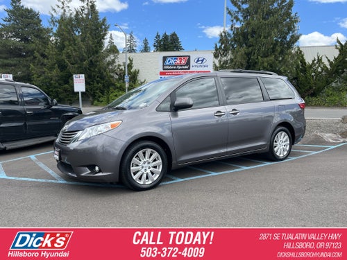 2017 Toyota Sienna XLE