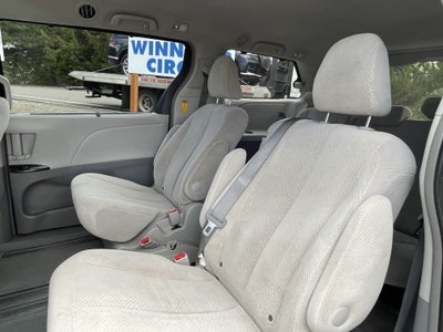 2013 Toyota Sienna LE AAS