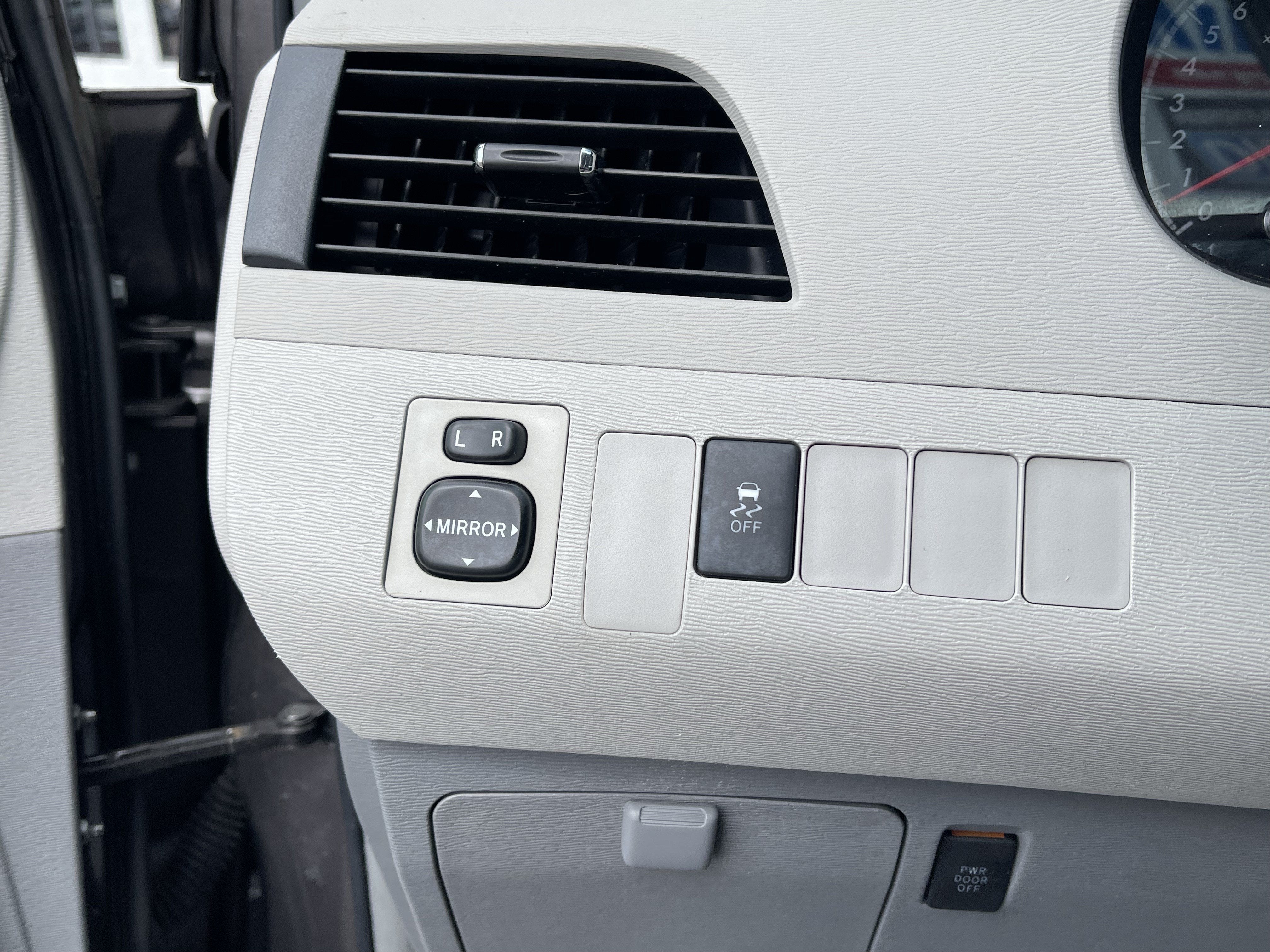 2013 Toyota Sienna LE AAS