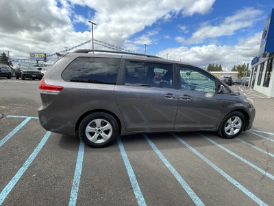 2013 Toyota Sienna LE AAS