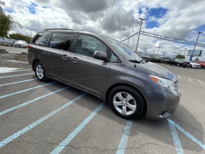 2013 Toyota Sienna LE AAS